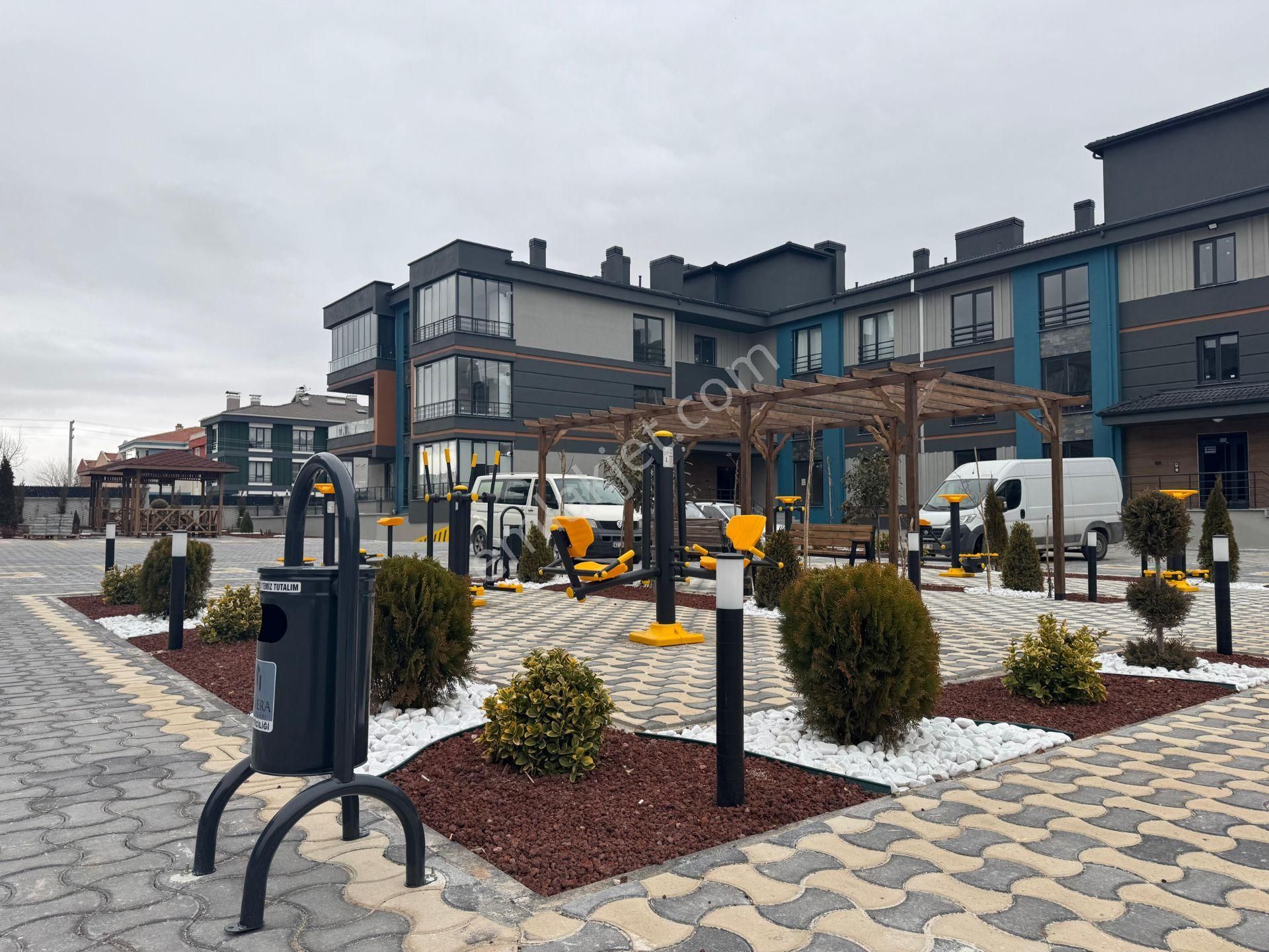 Selahaddin Eyyubi Mah’de Beyhekim Caddesine Yürüme Mesafeli 3+1 Satılık+lüx Daireler - Görsel 2