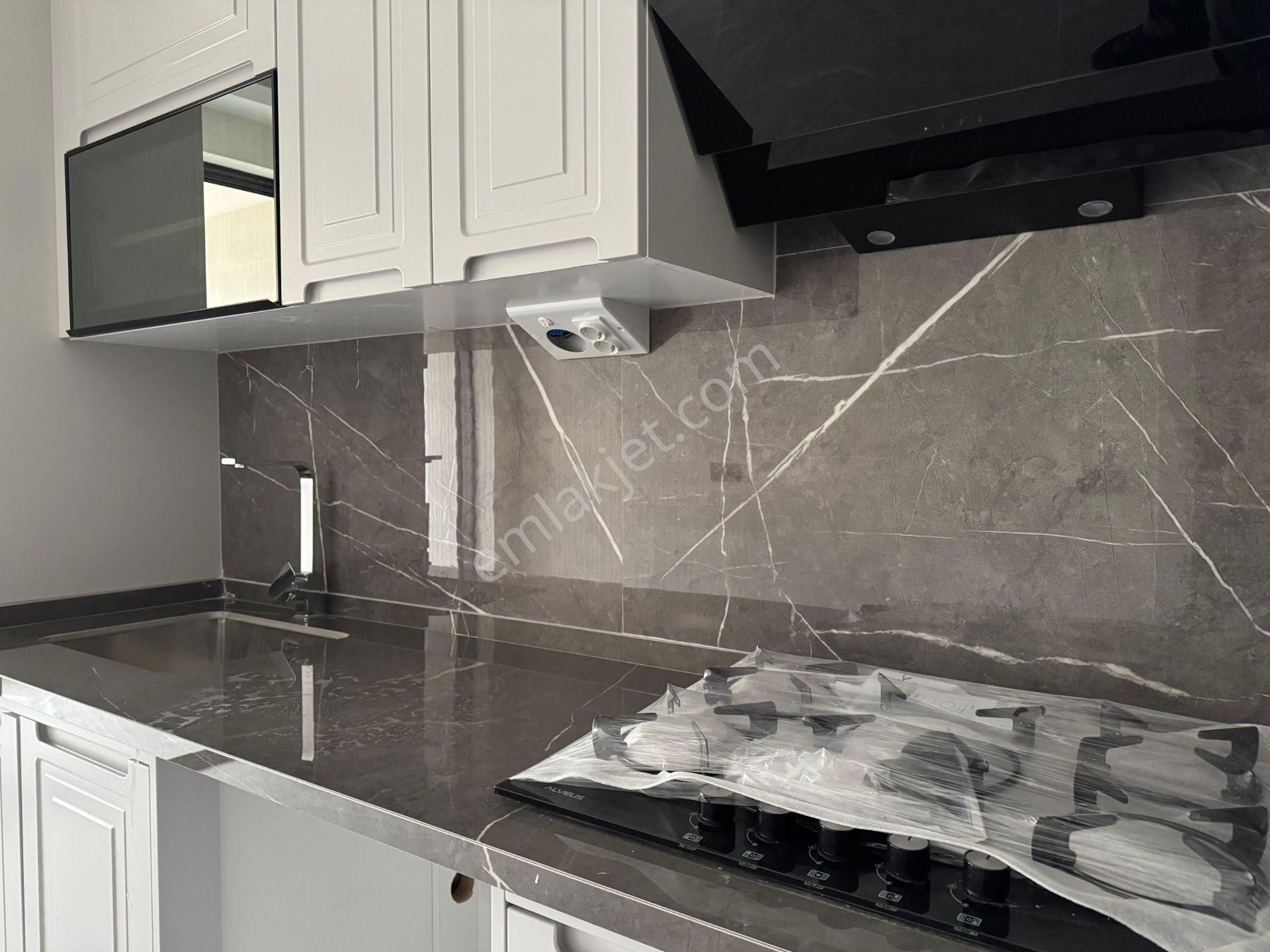 Selahaddin Eyyubi Mah’de Beyhekim Caddesine Yürüme Mesafeli 3+1 Satılık+lüx Daireler - Görsel 13