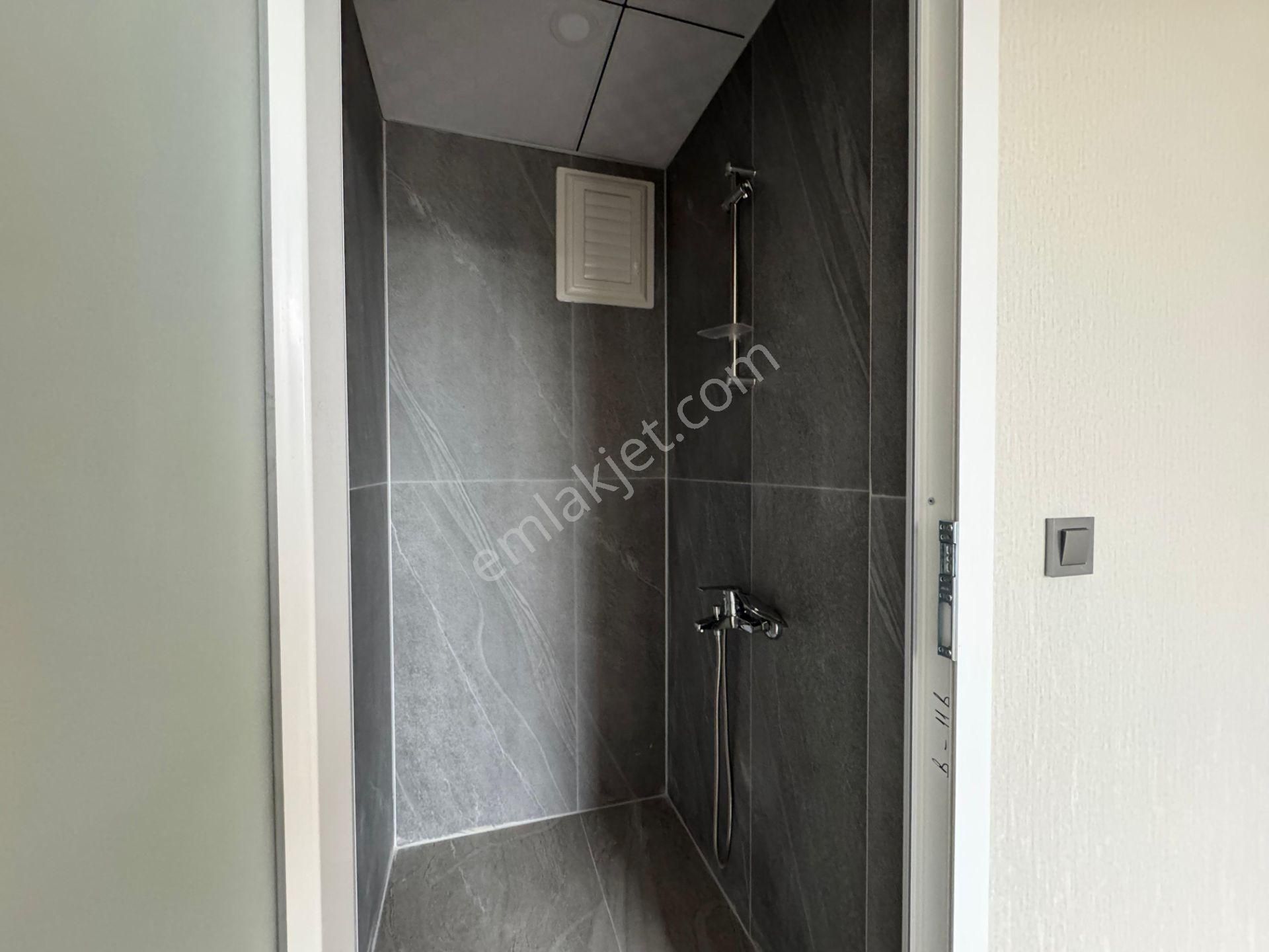 Selahaddin Eyyubi Mah’de Beyhekim Caddesine Yürüme Mesafeli 3+1 Satılık+lüx Daireler - Görsel 15