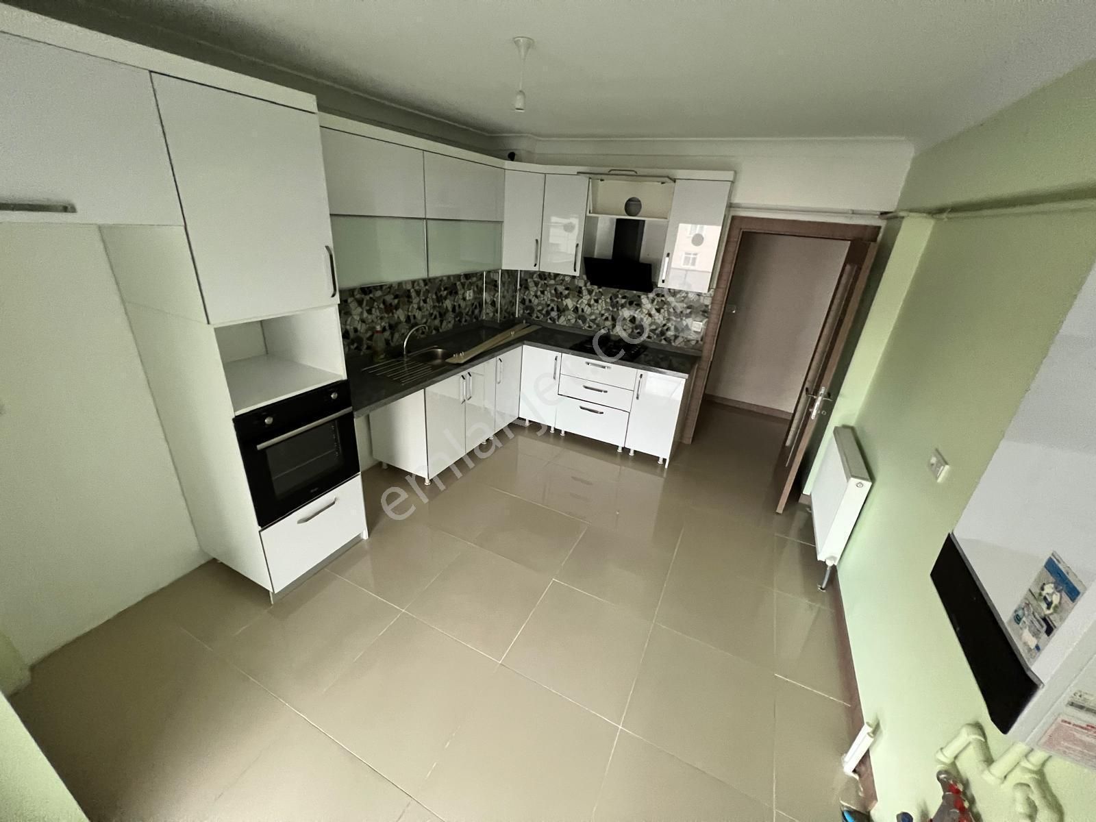 Emlak Danışmanım'dan Pınarbaşı Mah. 3+1 130m2 Güvenlikli Sitede Kiralık Daire - Görsel 8