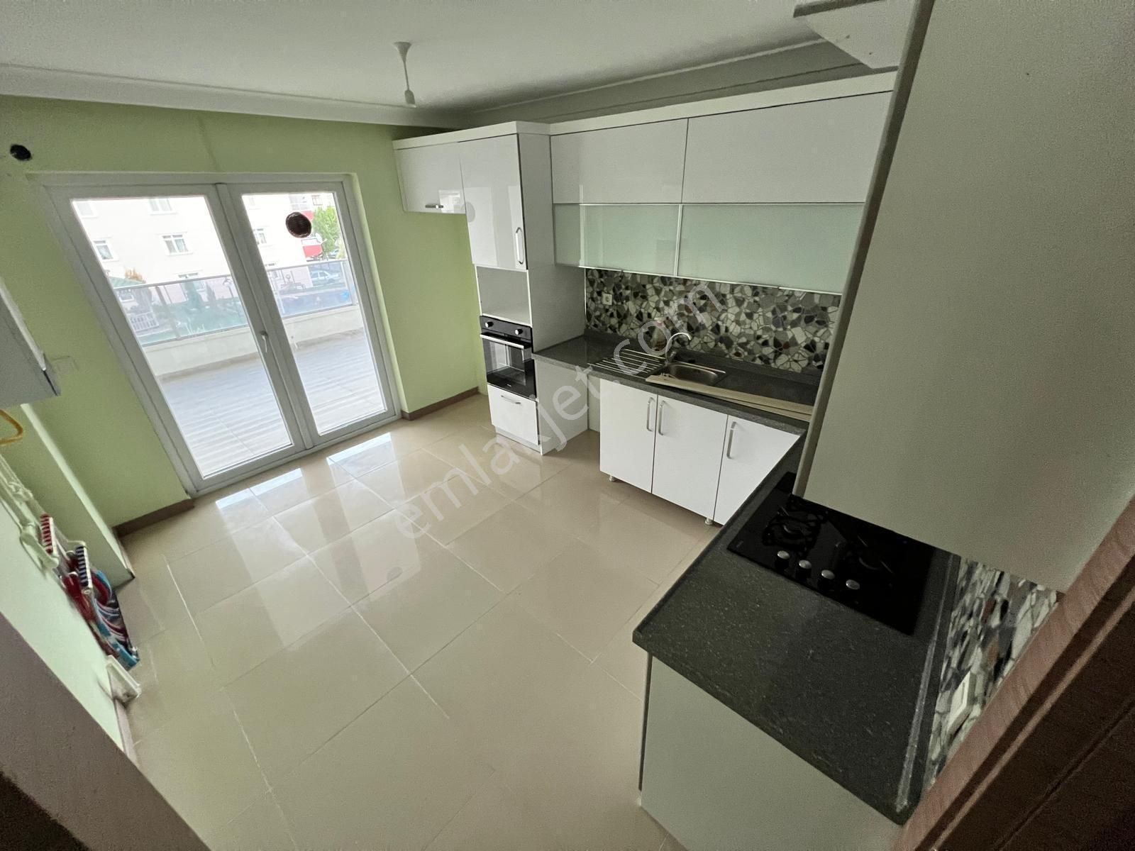 Emlak Danışmanım'dan Pınarbaşı Mah. 3+1 130m2 Güvenlikli Sitede Kiralık Daire - Görsel 2