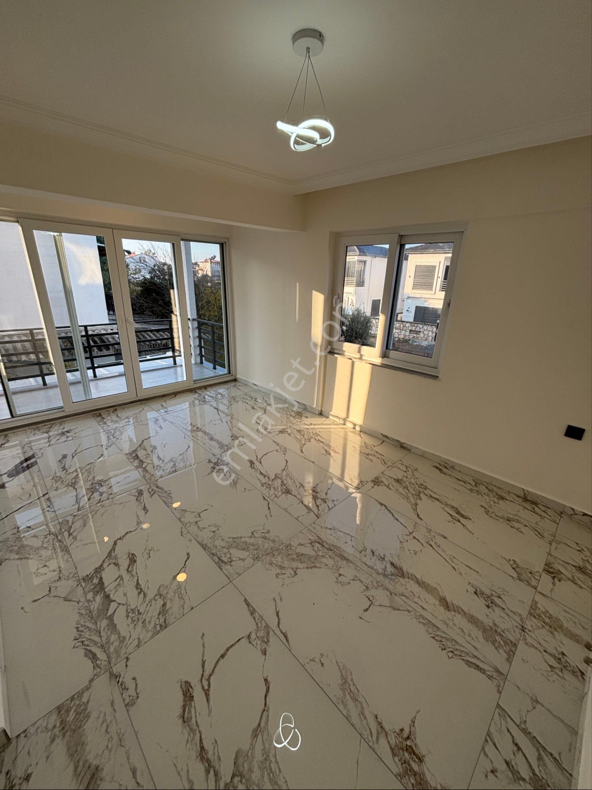 Didim’de Denize 1.5 Km | 4+1 Villa | Full Tadilat - Görsel 16