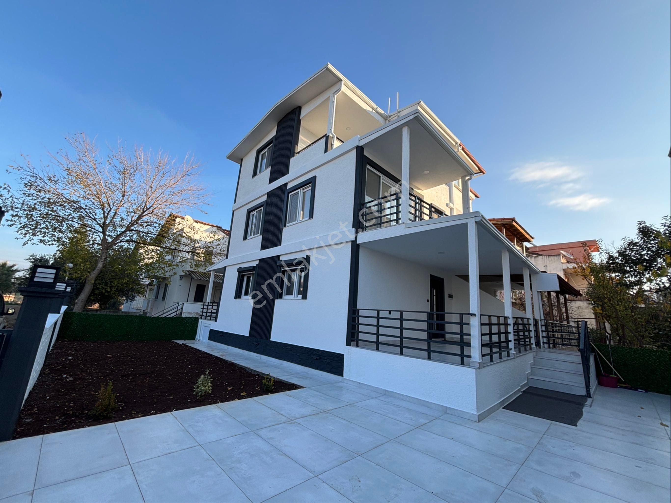 Didim’de Denize 1.5 Km | 4+1 Villa | Full Tadilat - Görsel 3