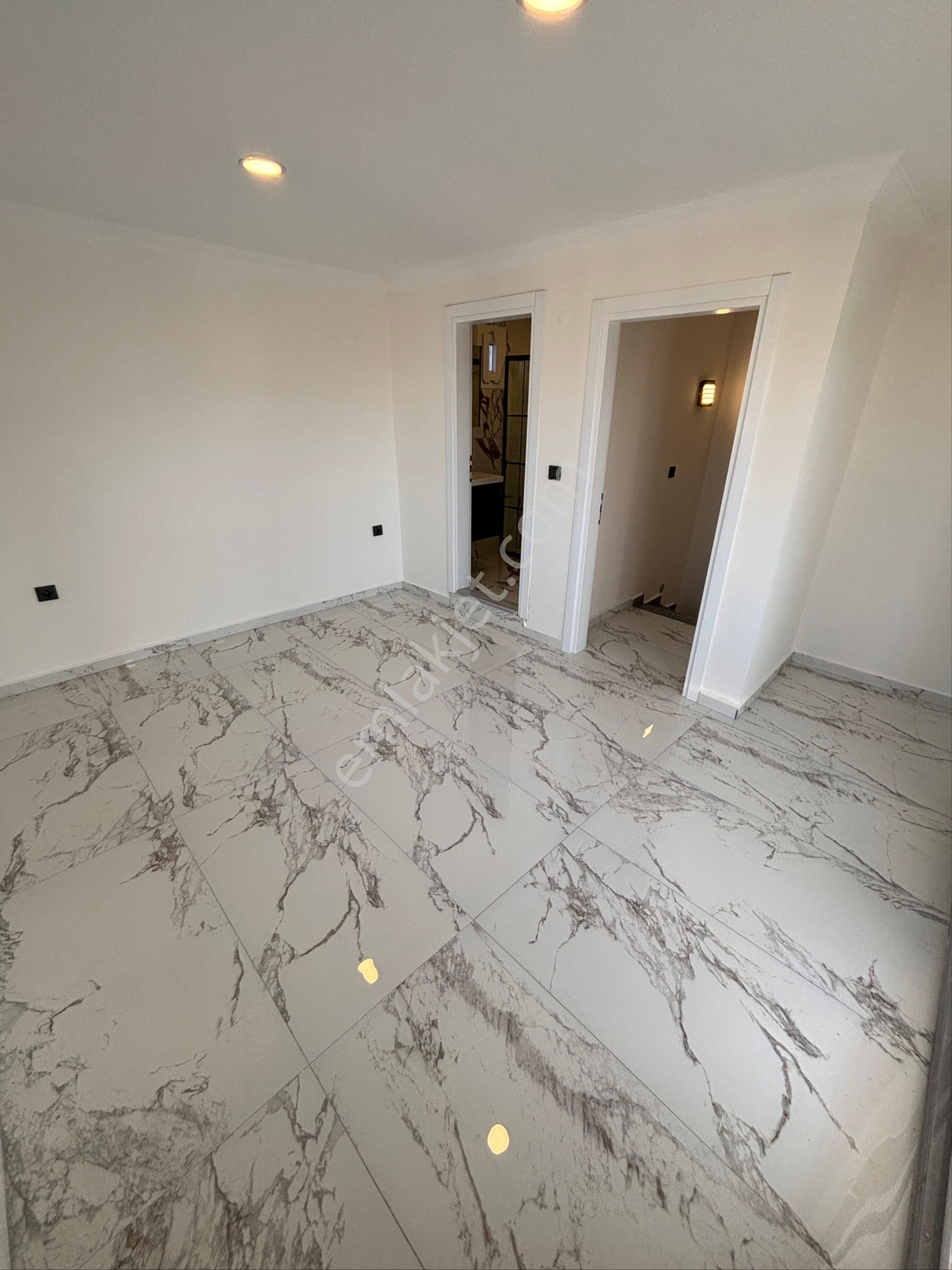 Didim’de Denize 1.5 Km | 4+1 Villa | Full Tadilat - Görsel 24