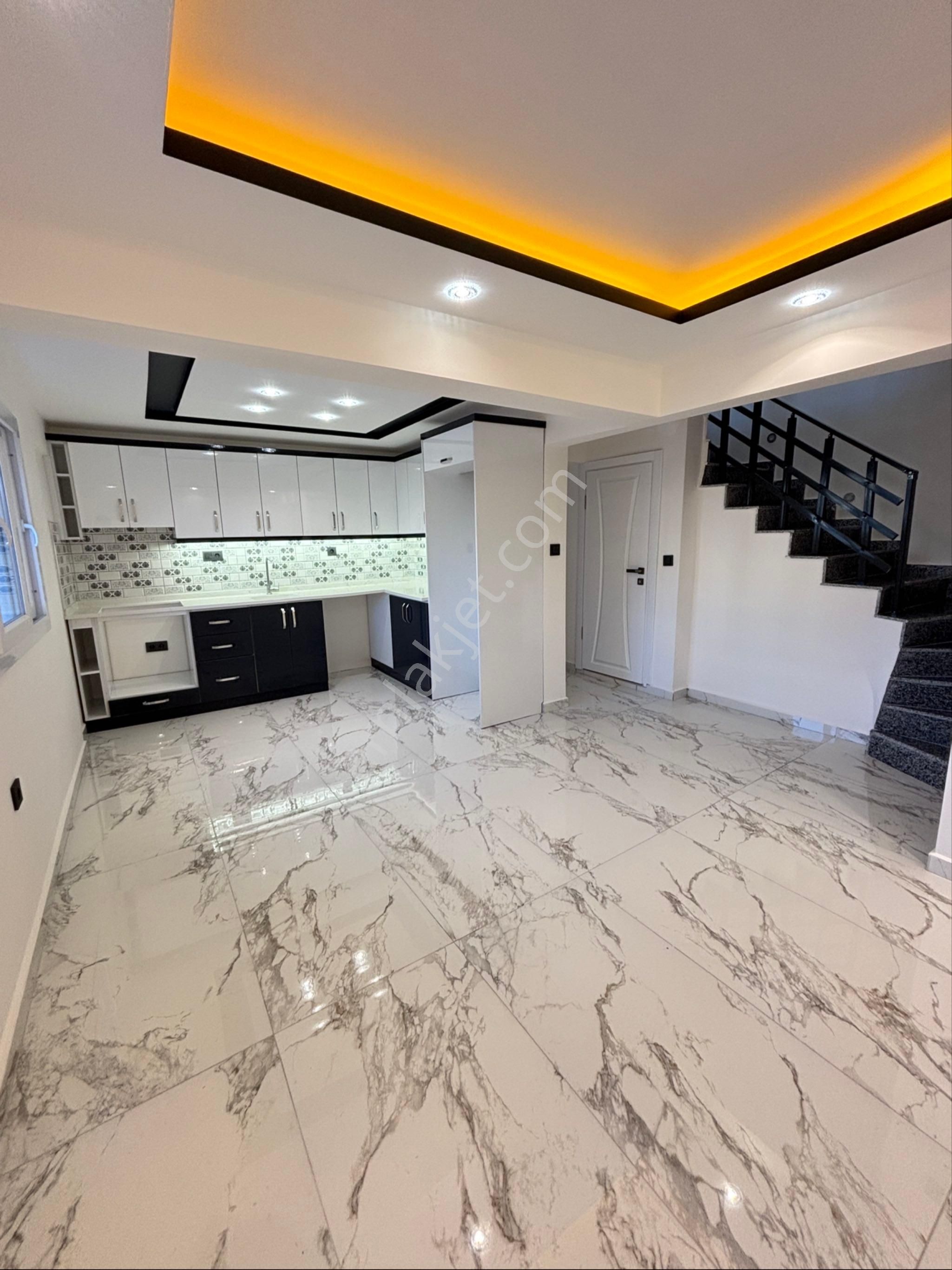 Didim’de Denize 1.5 Km | 4+1 Villa | Full Tadilat - Görsel 7