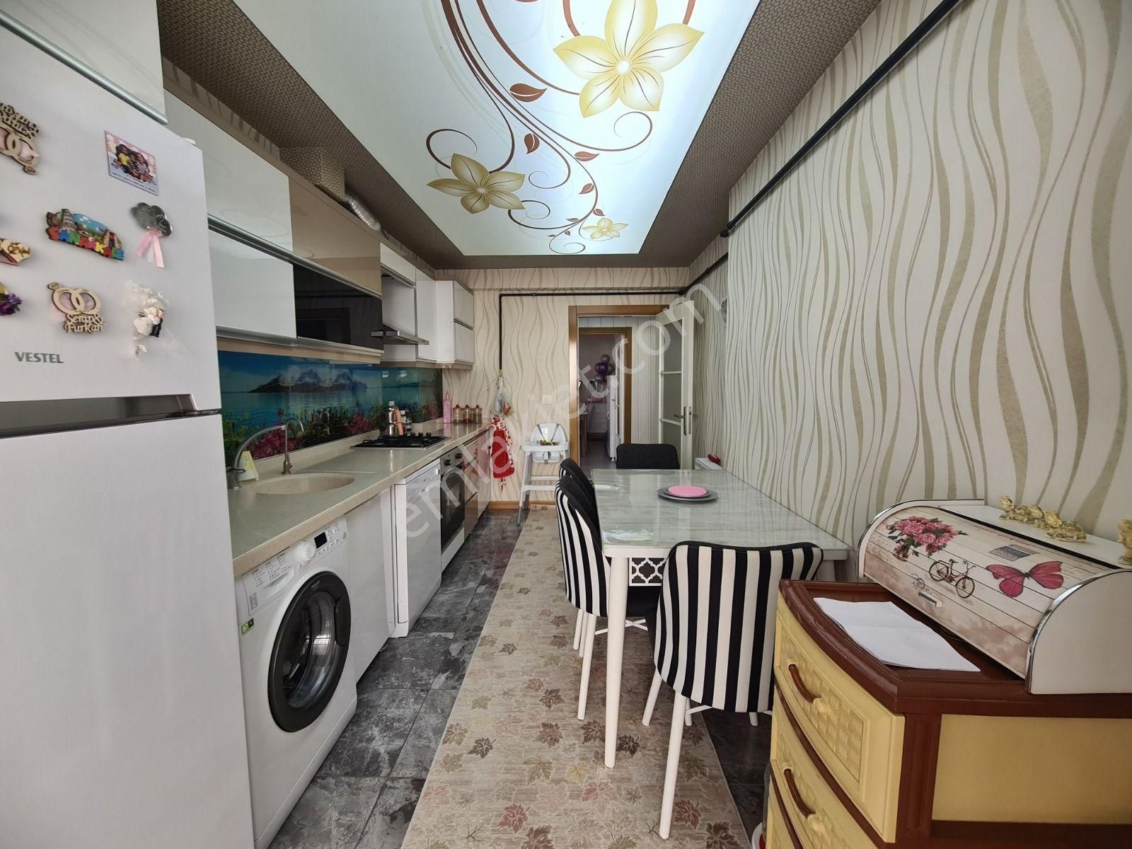 Sancaktepe Hayri Erişen İ.o Yanı Full Yapılı Kök Tapu 3+1 Daire