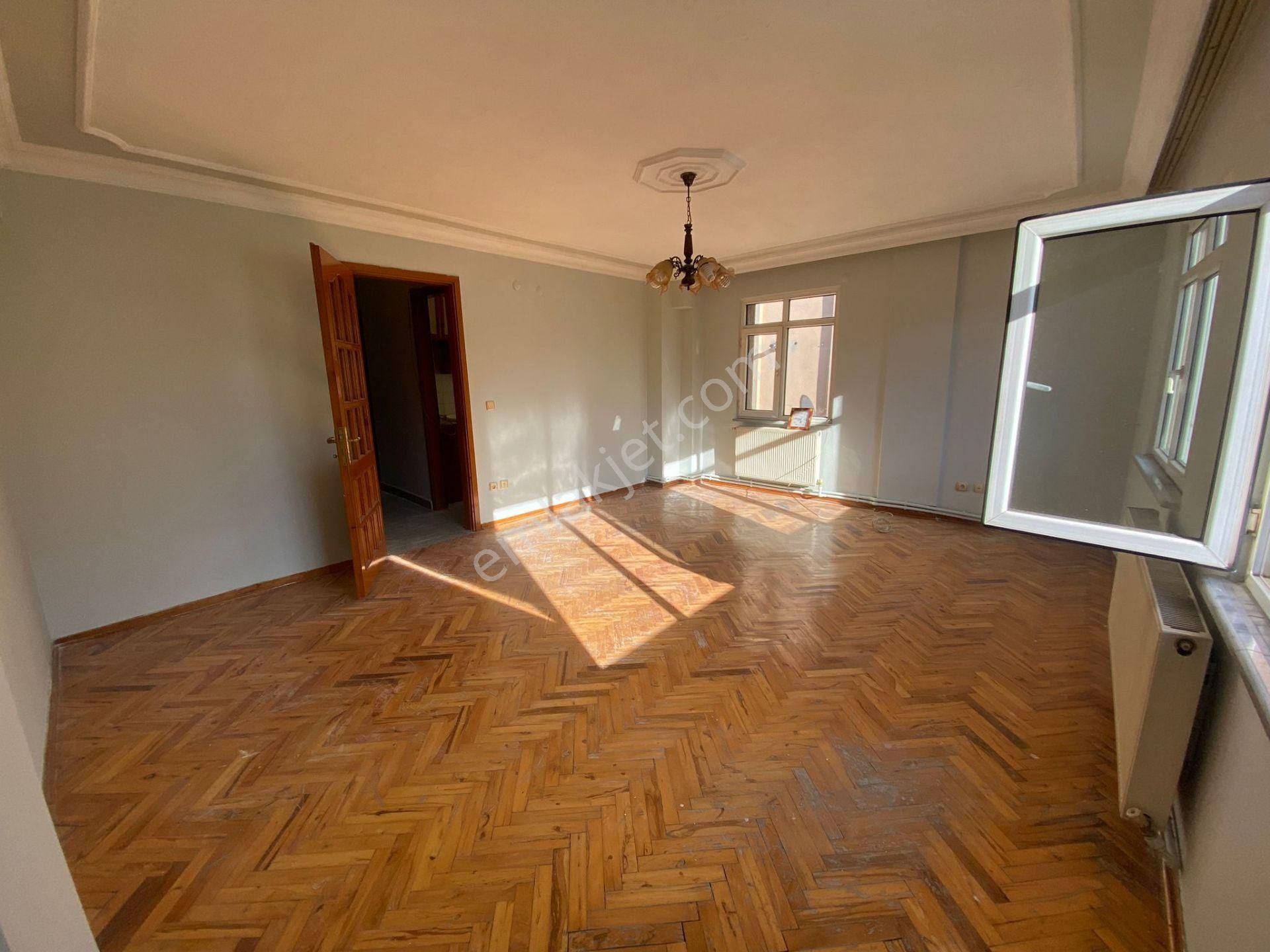 İstanbul House'dan Bahçelievler'de Merkezi Konumda 3+1 Daire - Görsel 2