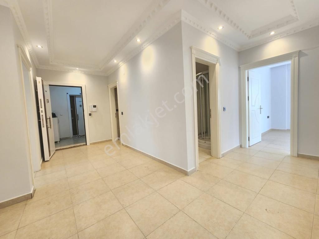 Satılık 3+1 Ayrı Mutfaklı Daire Alanya Mahmutlar Site İçerisinde - Görsel 4