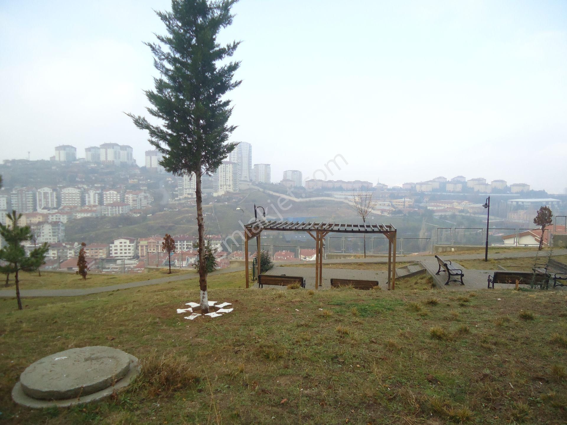 Krc'den Merkezi Konumda Eşyalı Kiralık 3+1 Daire - Görsel 22