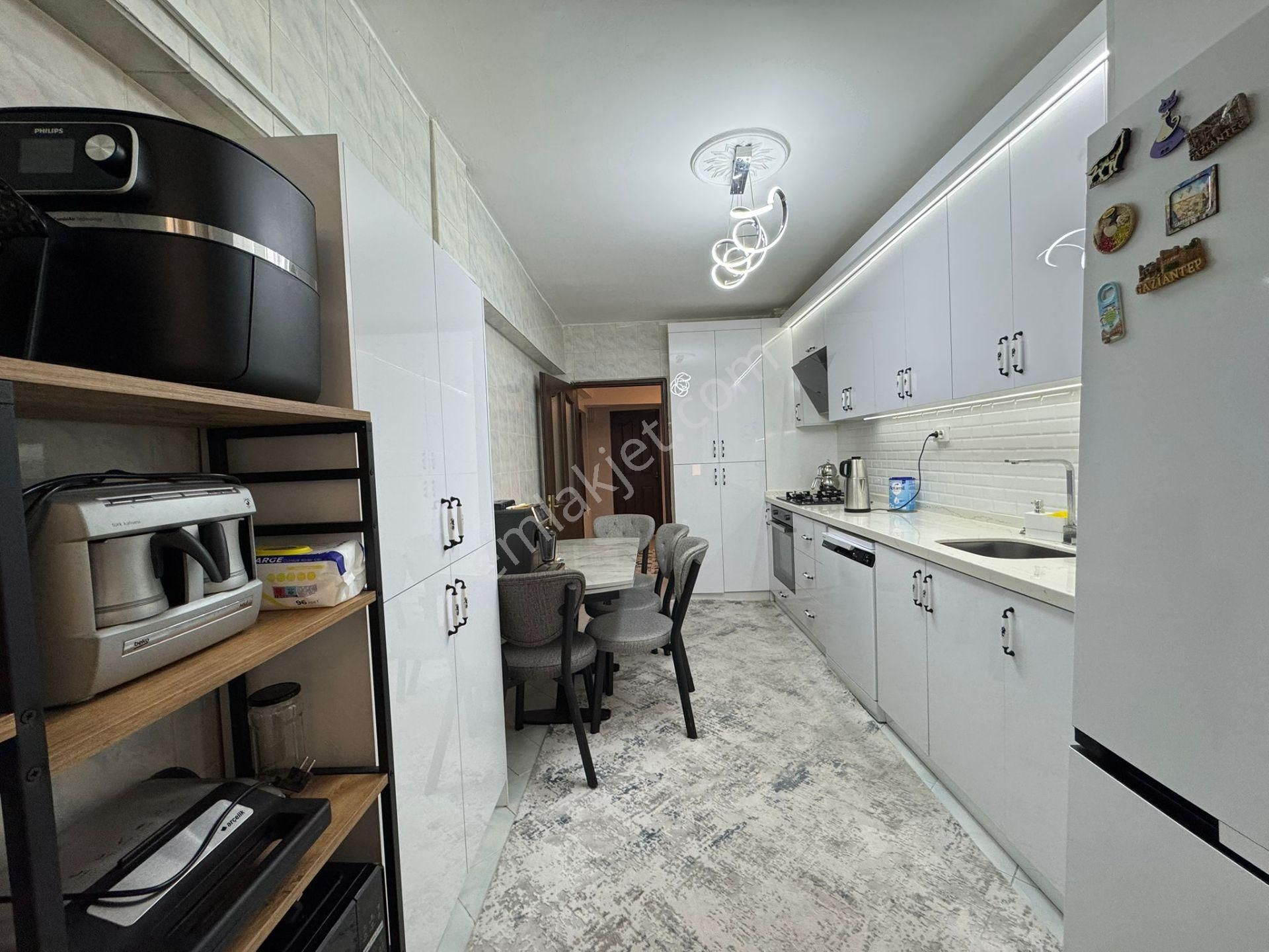 19 Mayıs'ta Cadde Üzeri Full Yapılı 3+1 Daire! - Görsel 2