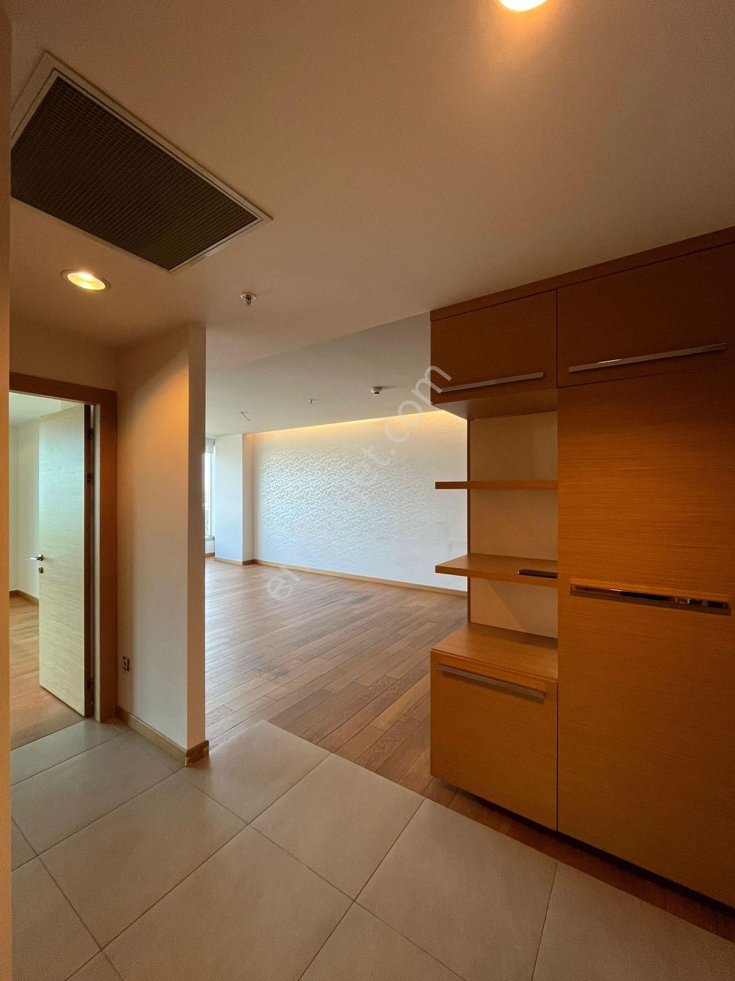 Nish İstanbul 10. Kat 1+1 Kiralık Ofis - Görsel 8