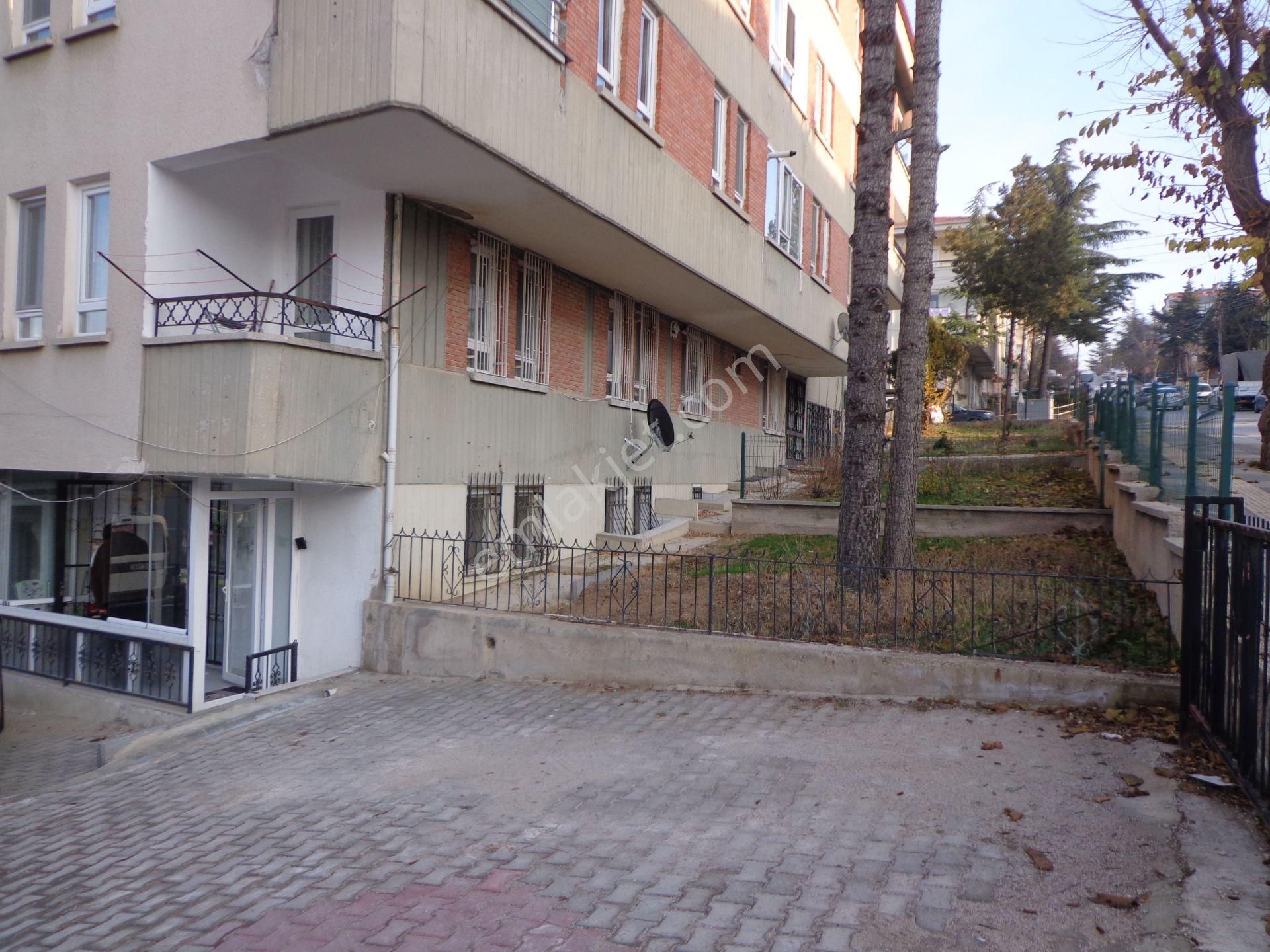 Sokullu Şeftali Sokak'ta Yapılı Bahçe Katı 2+1 - Görsel 31