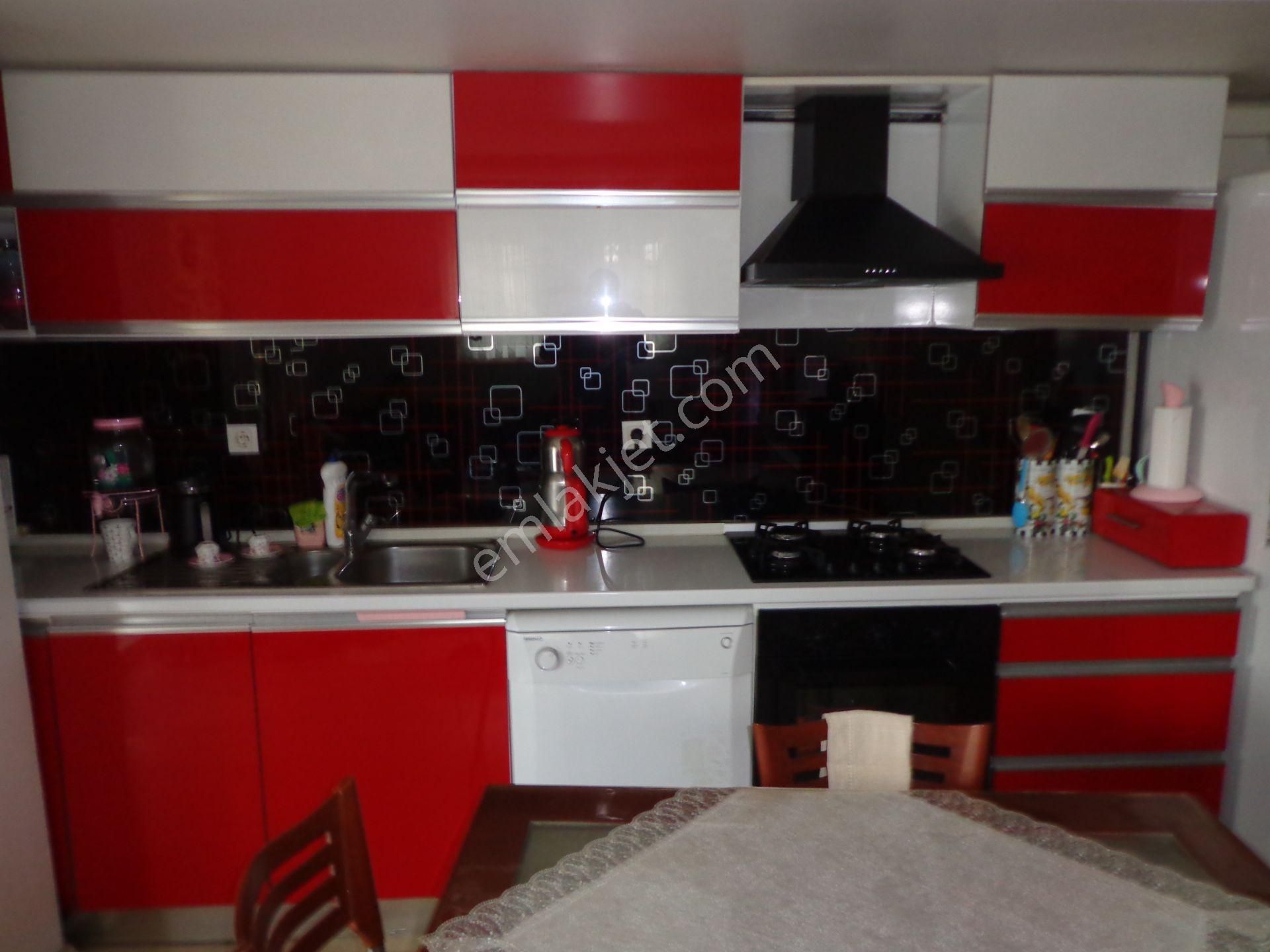 Sokullu Şeftali Sokak'ta Yapılı Bahçe Katı 2+1 - Görsel 2