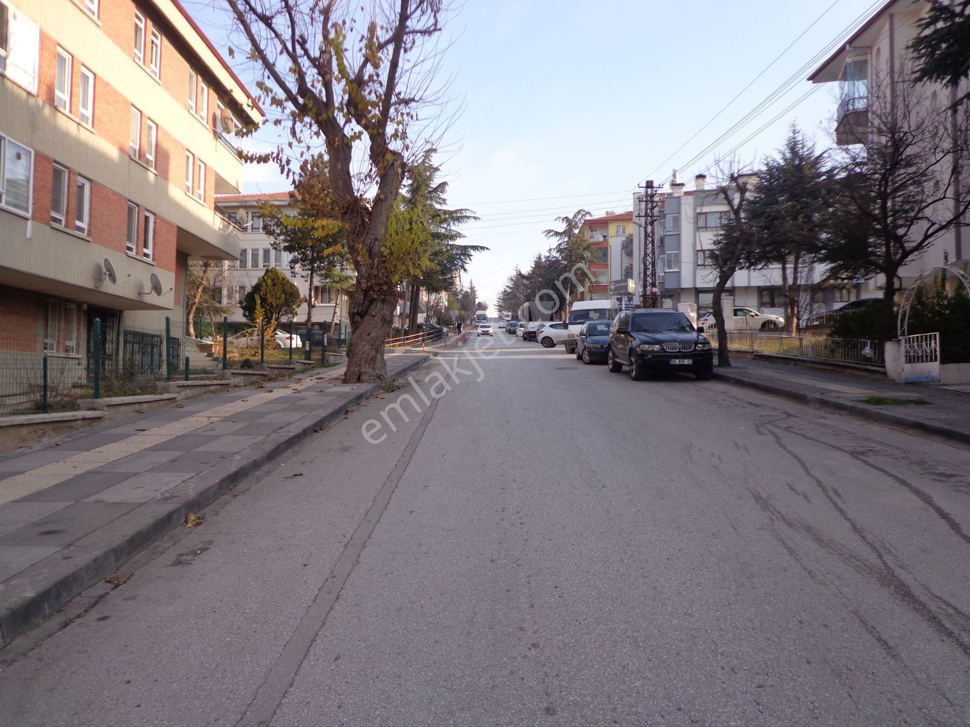 Sokullu Şeftali Sokak'ta Yapılı Bahçe Katı 2+1 - Görsel 33