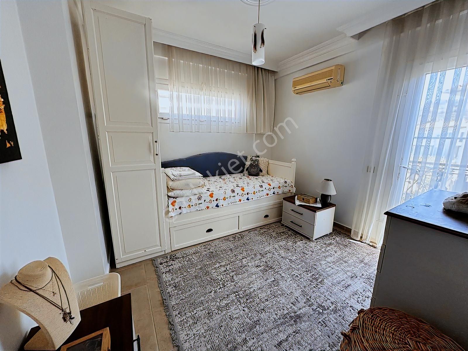 Stoptan Denize Yürüme Mesafesi 360m² Arsa Paylı Müstakil Villa - Görsel 7