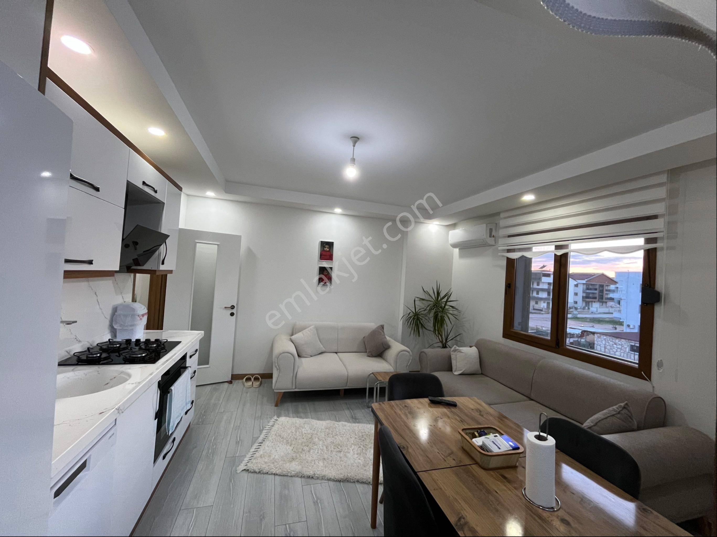 Cumhuriyet Mahallesi’nde Full Eşyalı, Sıfır, Ön Cephe Manzaralı Daire - Görsel 3