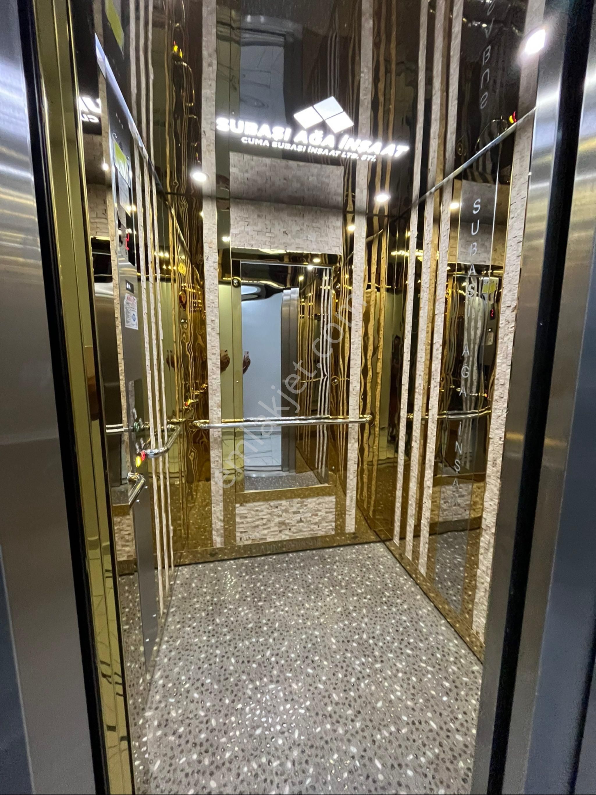 Cumhuriyet Mahallesi’nde Full Eşyalı, Sıfır, Ön Cephe Manzaralı Daire - Görsel 23