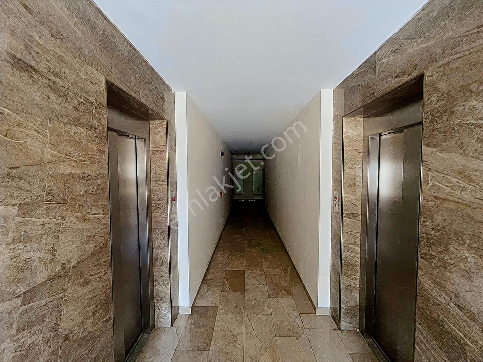Kaşüstü Mah.'de Satılık 3+1 Eşyalı Daire - Görsel 28