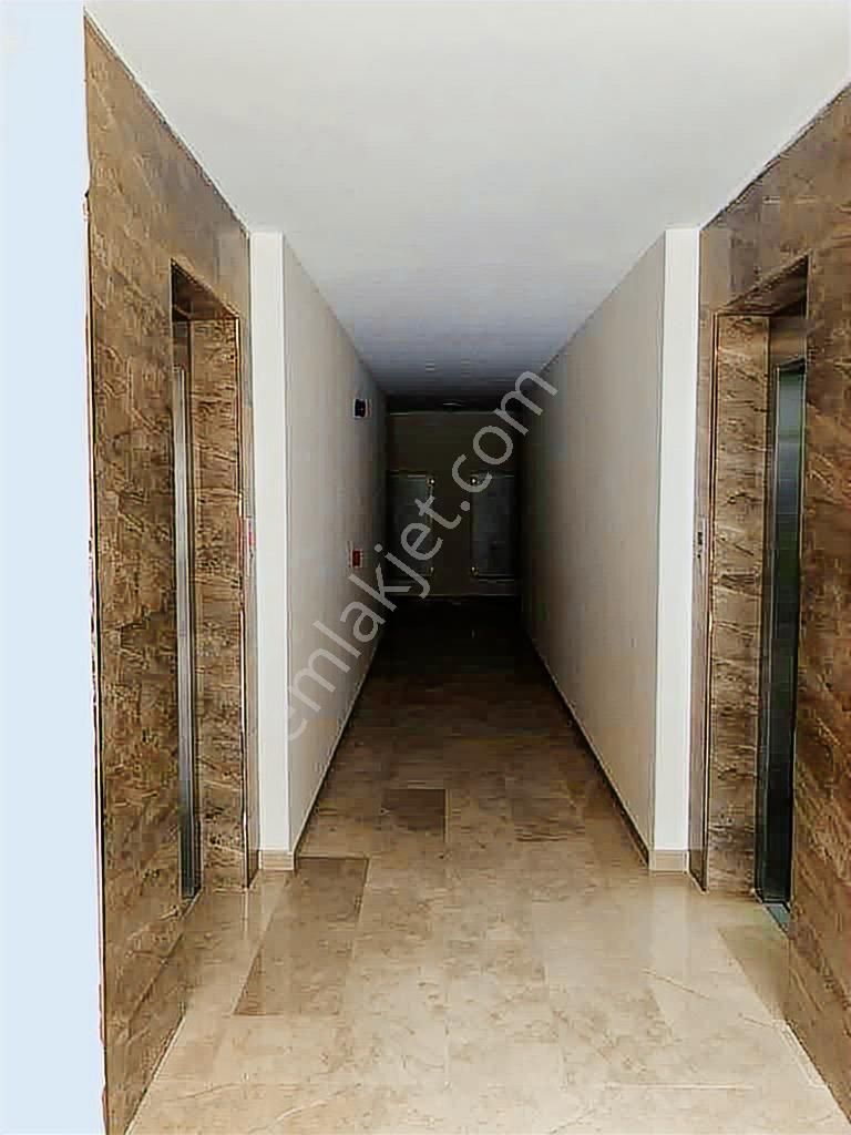 Kaşüstü Mah.'de Satılık 3+1 Eşyalı Daire - Görsel 22