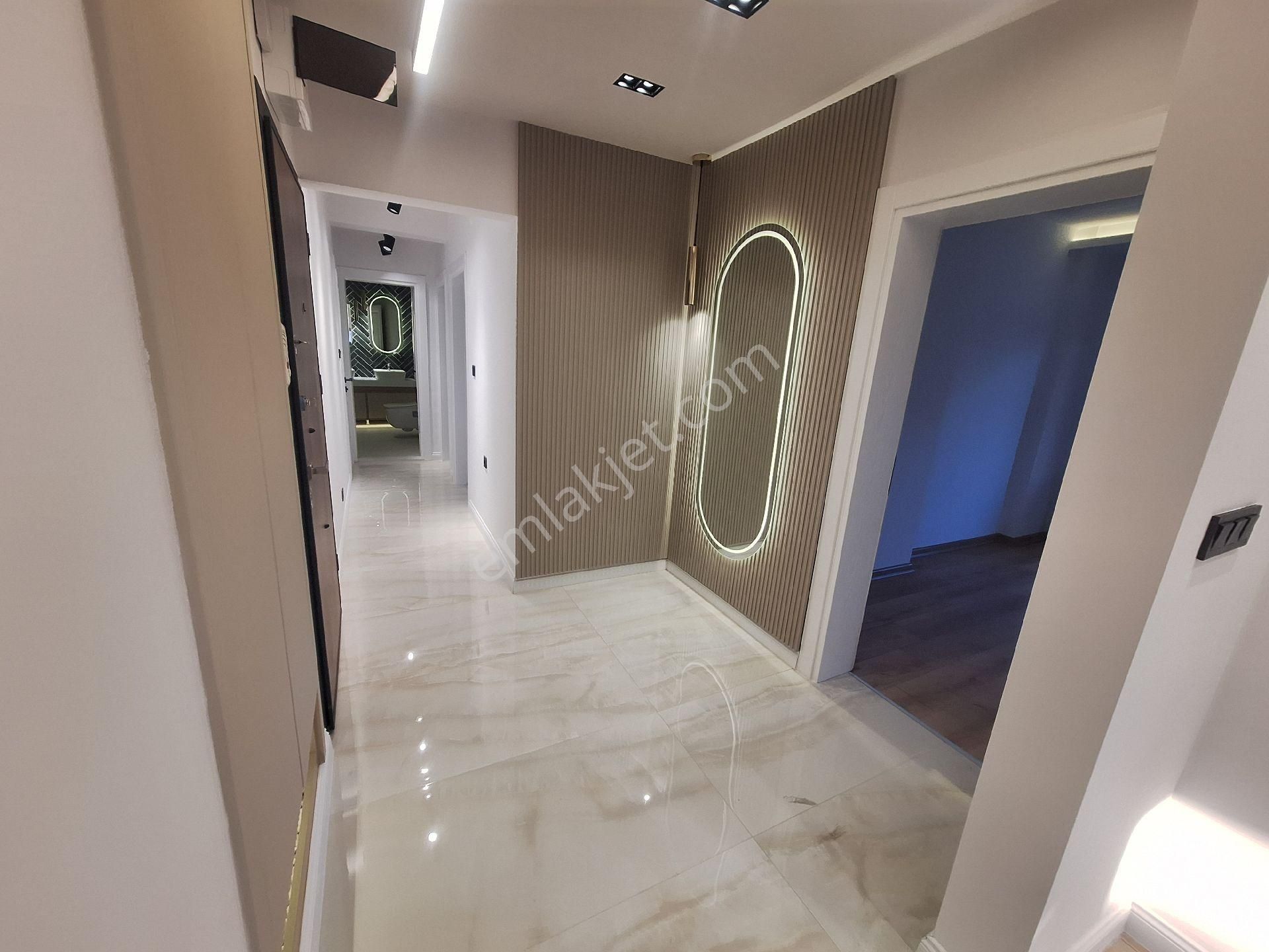 Hatay Göztepe De İnönü Cadde Üzeri 3+1 Köşe Bakımlı Asansörlü Dahil - Görsel 16