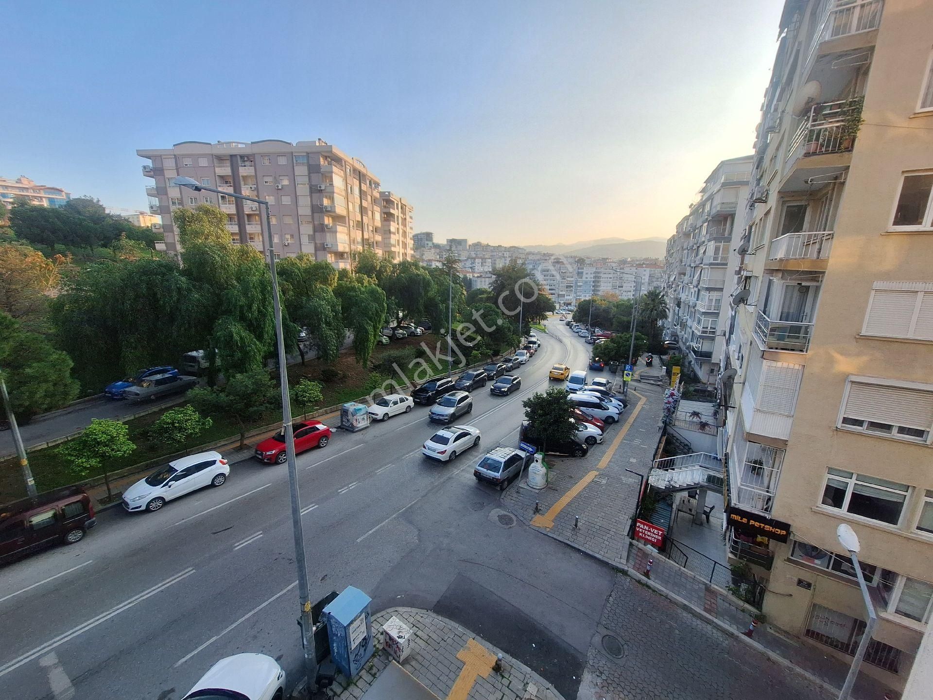 Hatay Göztepe De İnönü Cadde Üzeri 3+1 Köşe Bakımlı Asansörlü Dahil - Görsel 13