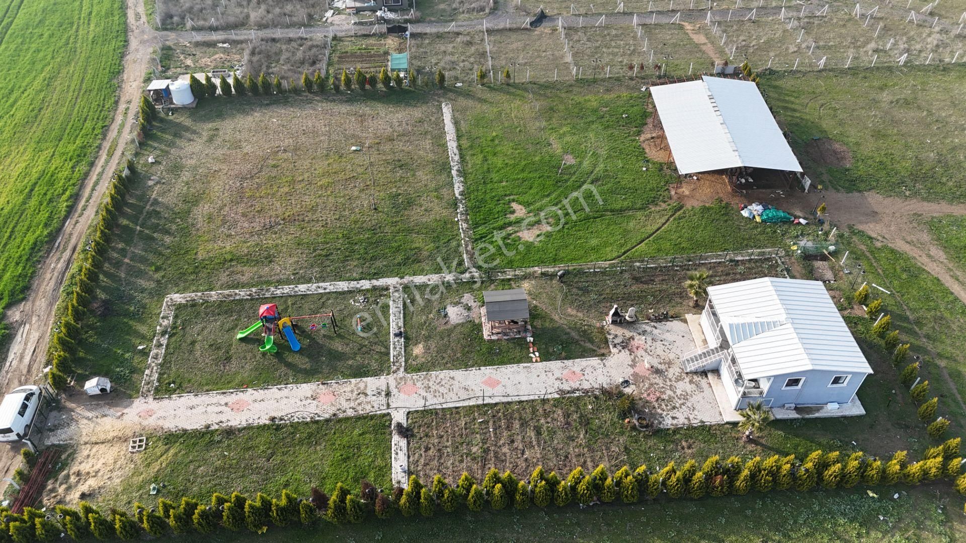 İzmir Menderes Altıntepede 4080 M2 Arsa İçinde 100m2 Bahçeli Çiftlik Evi - Görsel 25