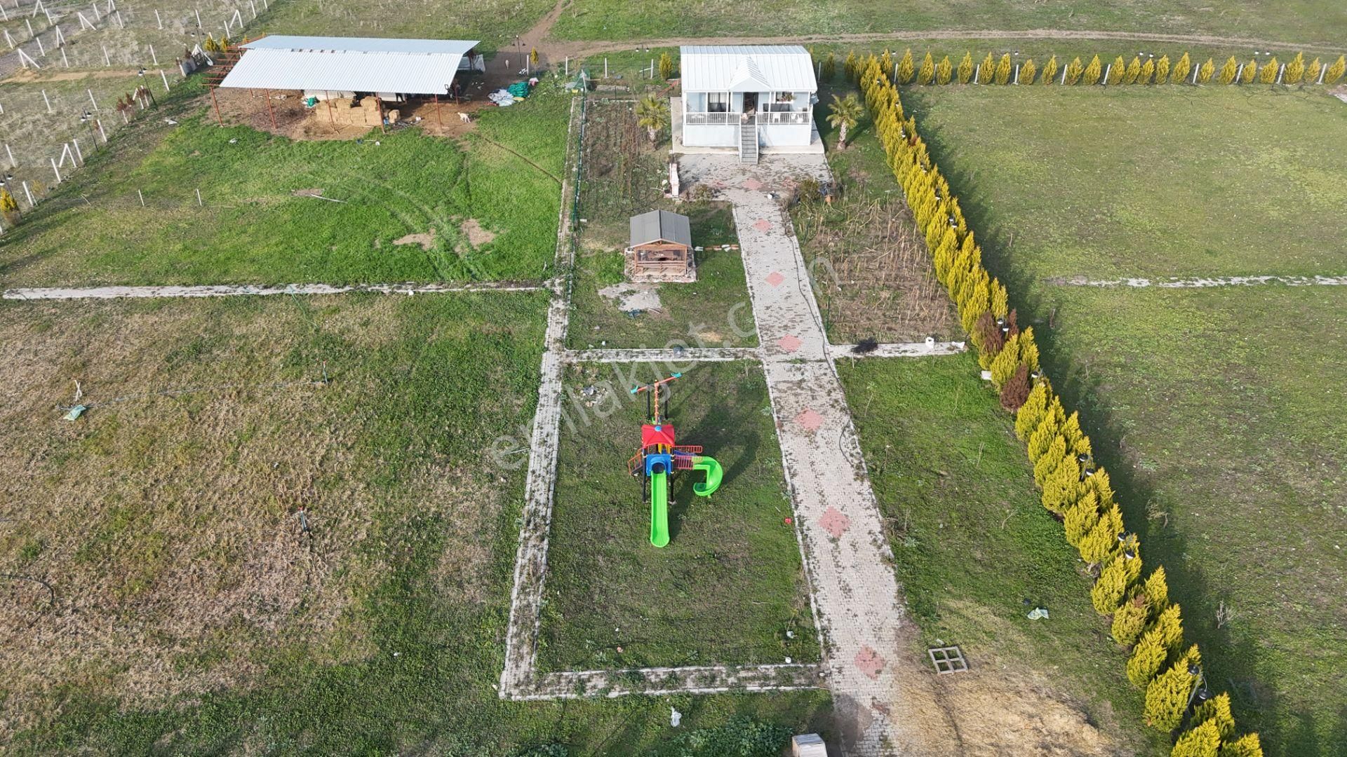 İzmir Menderes Altıntepede 4080 M2 Arsa İçinde 100m2 Bahçeli Çiftlik Evi - Görsel 19