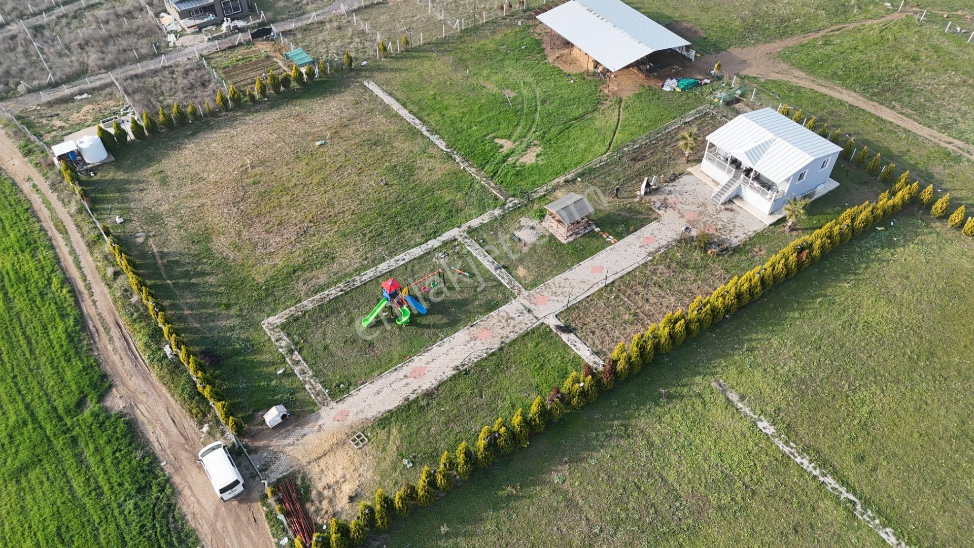 İzmir Menderes Altıntepede 4080 M2 Arsa İçinde 100m2 Bahçeli Çiftlik Evi - Görsel 10