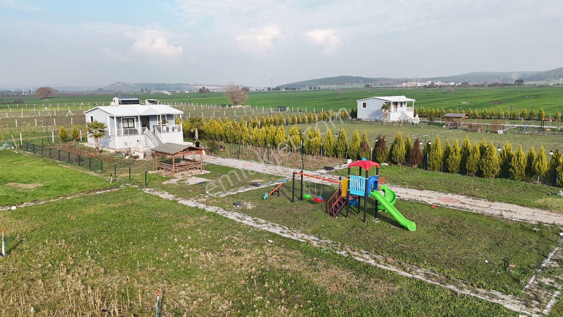 İzmir Menderes Altıntepede 4080 M2 Arsa İçinde 100m2 Bahçeli Çiftlik Evi - Görsel 18