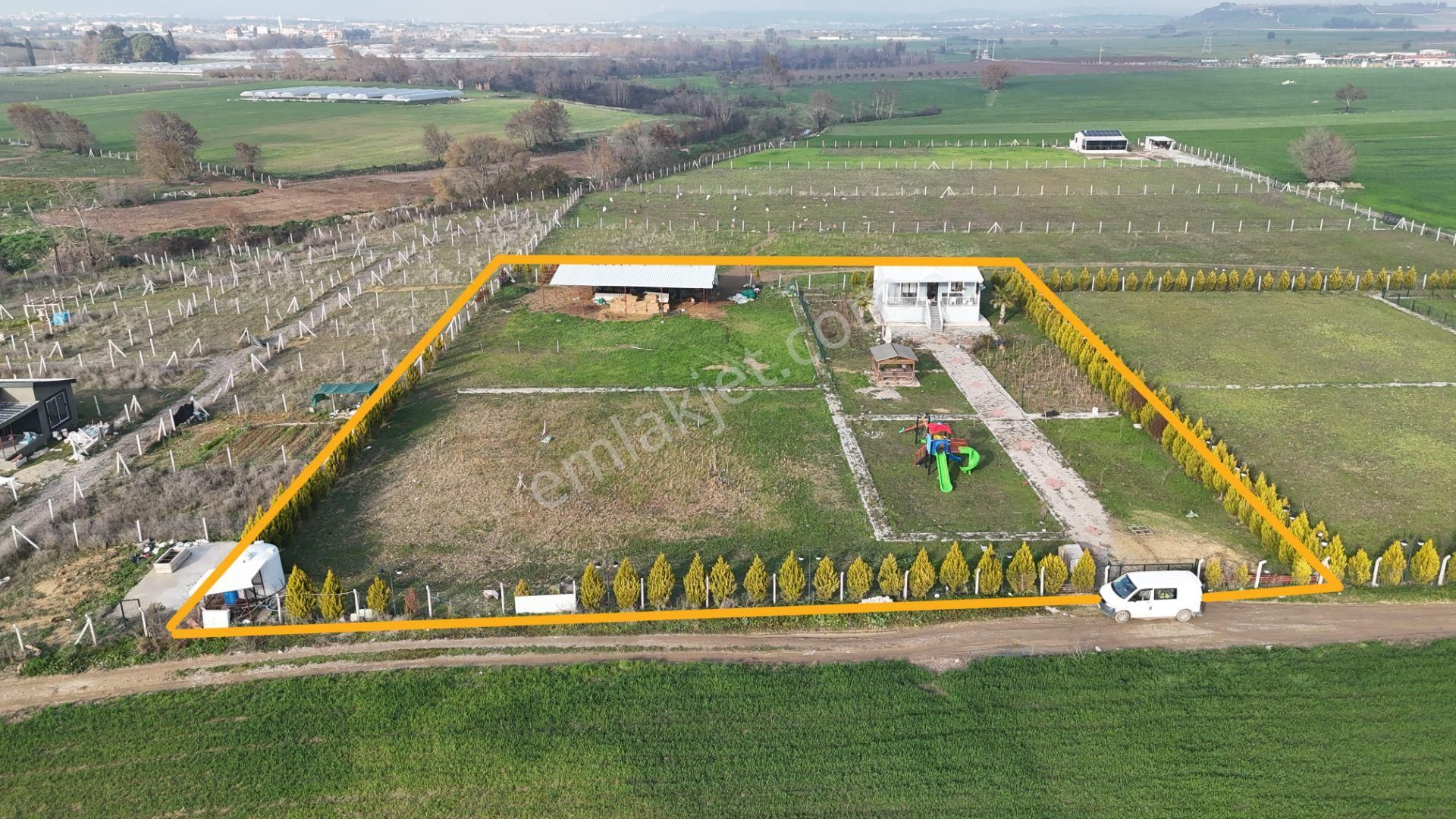 İzmir Menderes Altıntepede 4080 M2 Arsa İçinde 100m2 Bahçeli Çiftlik Evi - Görsel 3