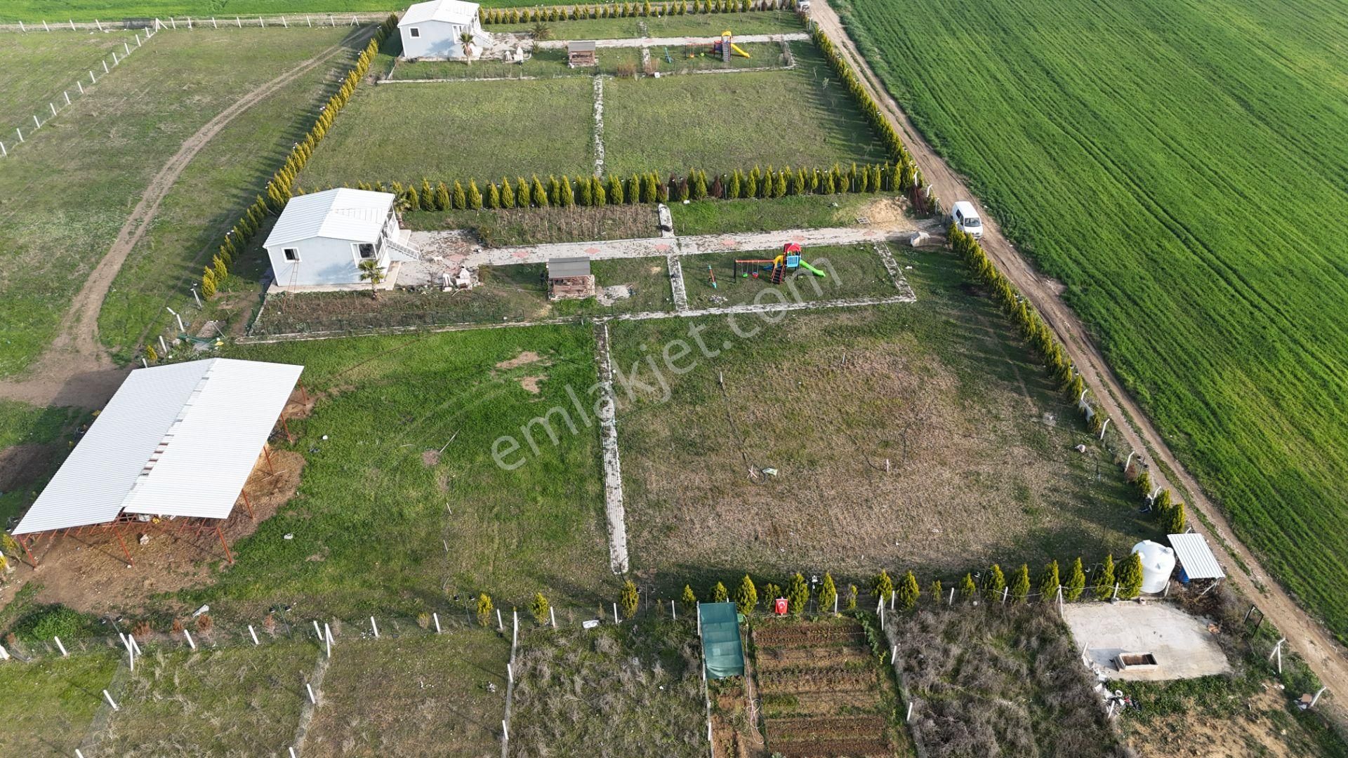 İzmir Menderes Altıntepede 4080 M2 Arsa İçinde 100m2 Bahçeli Çiftlik Evi - Görsel 4