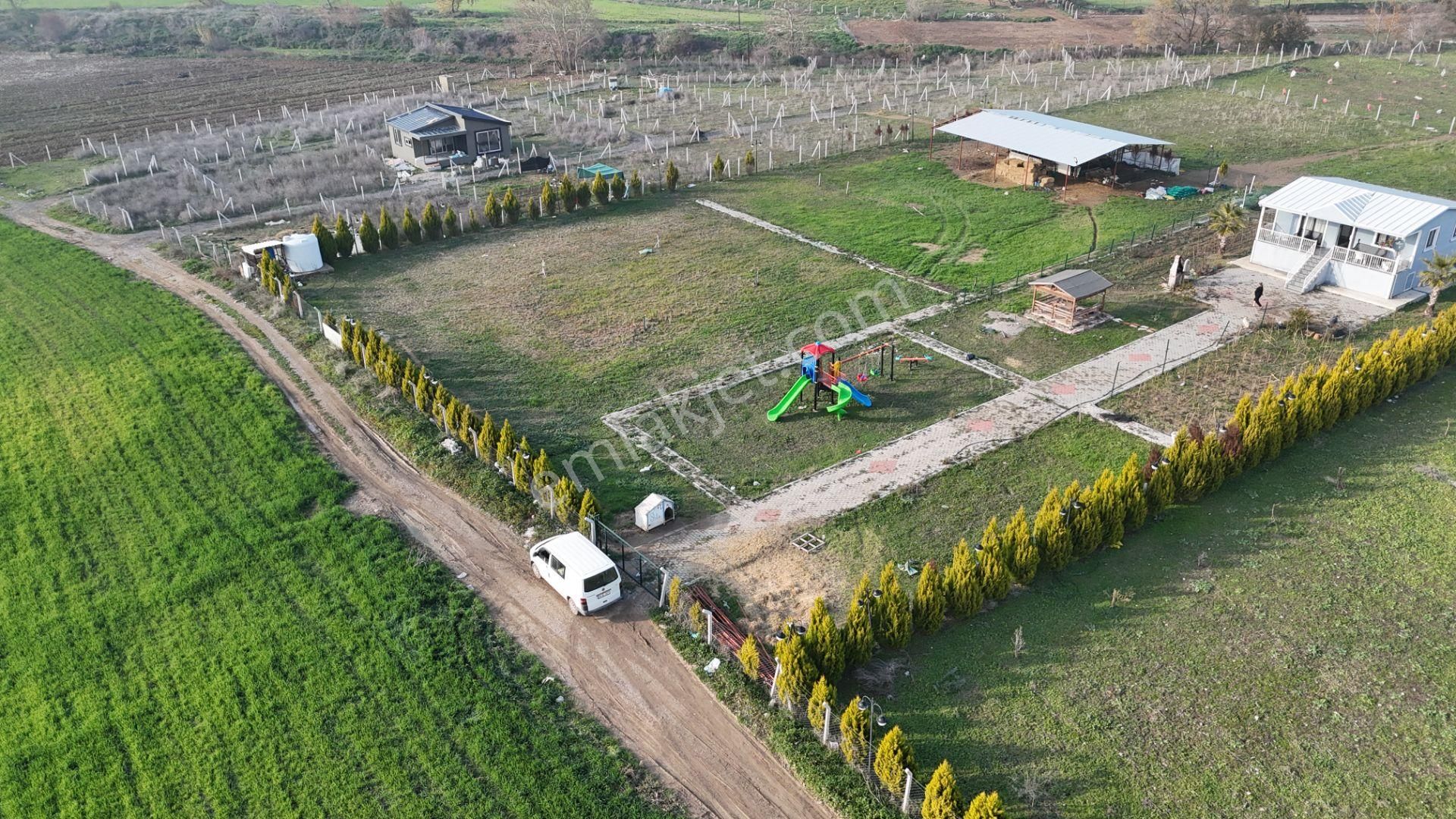 İzmir Menderes Altıntepede 4080 M2 Arsa İçinde 100m2 Bahçeli Çiftlik Evi - Görsel 24