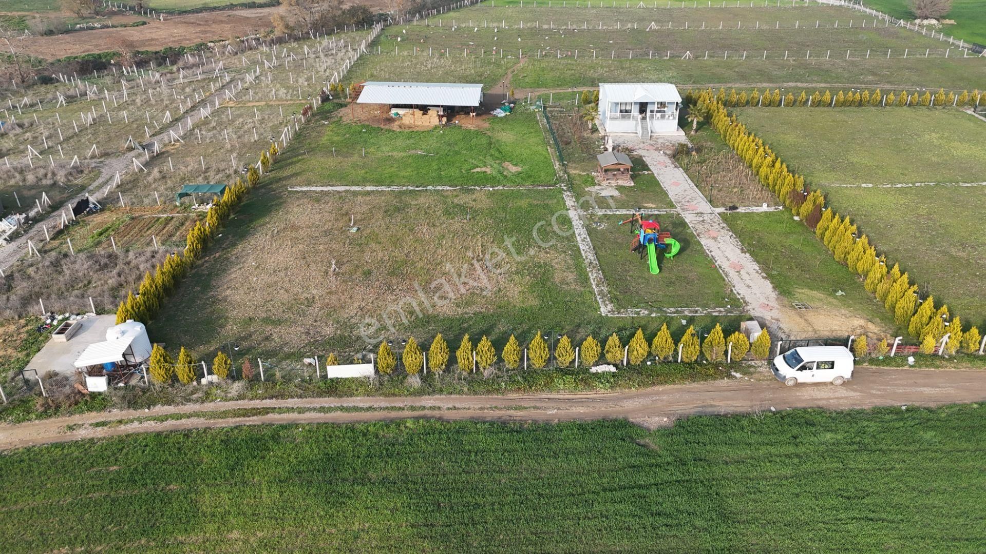 İzmir Menderes Altıntepede 4080 M2 Arsa İçinde 100m2 Bahçeli Çiftlik Evi - Görsel 16