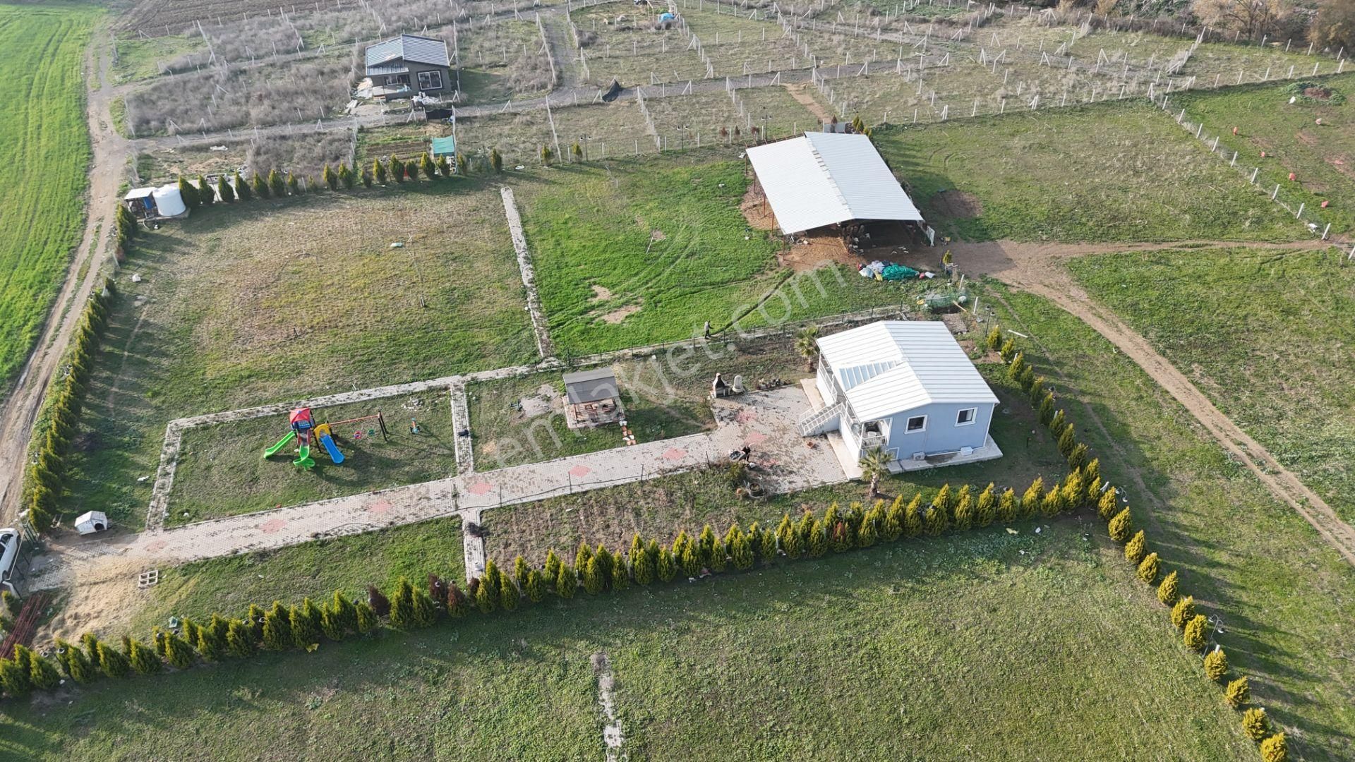 İzmir Menderes Altıntepede 4080 M2 Arsa İçinde 100m2 Bahçeli Çiftlik Evi - Görsel 33