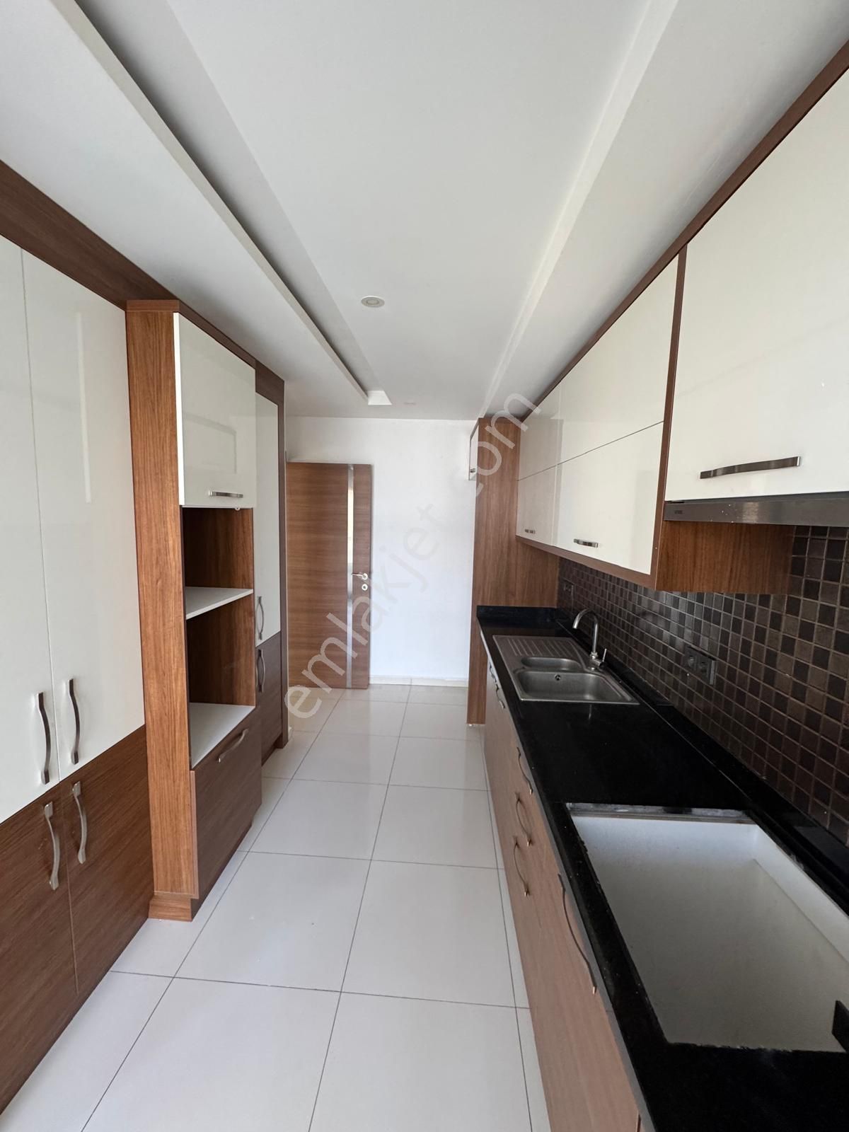 Kaçırılmayacak Fırsat Geniş 3+1 Doğalgazlı Site İçerisinde Satılık Daire - Görsel 2