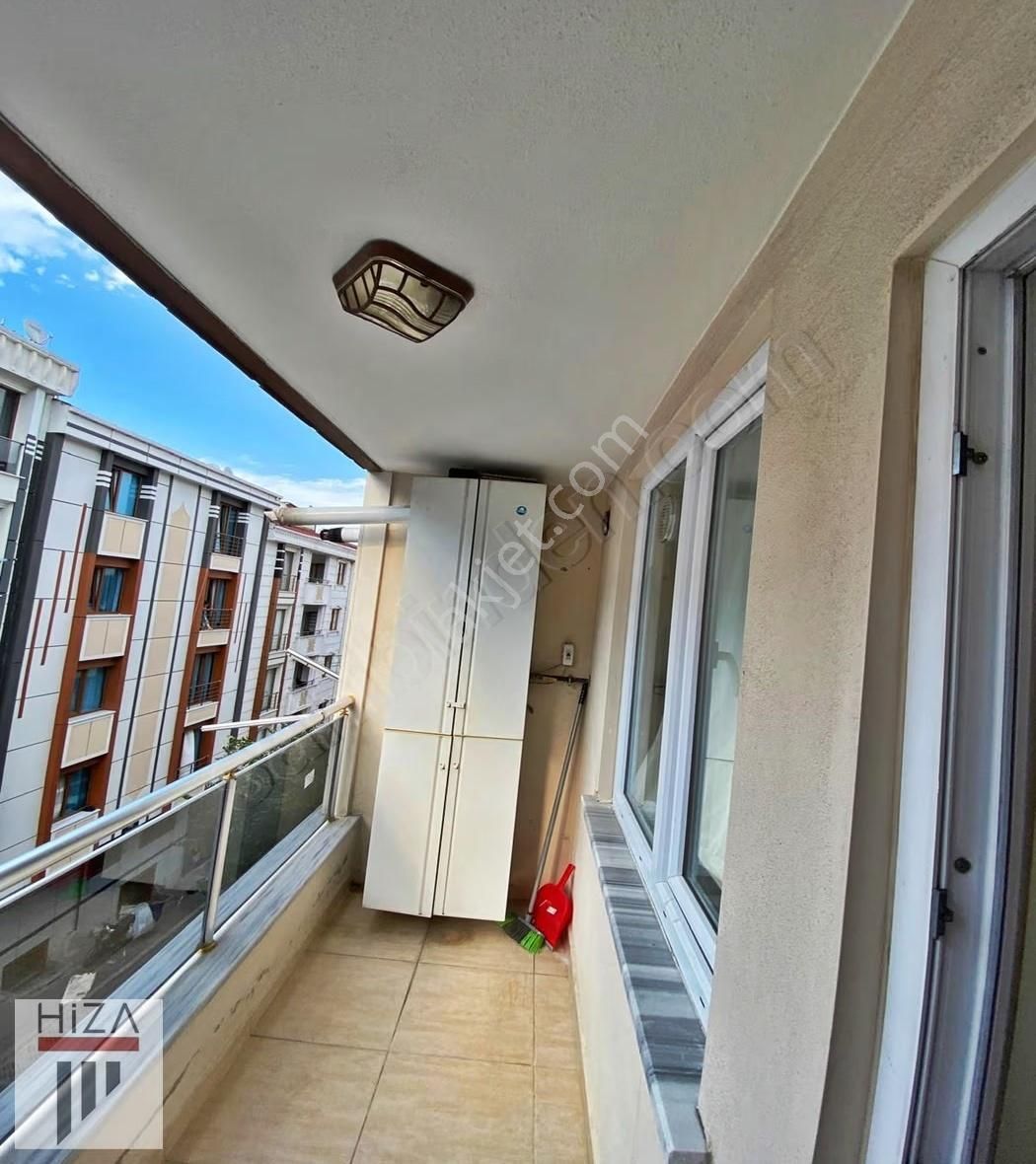 Metrobüse Yakın Caddeye 2 Bina Acil Satılık 2+1 Arakat Daire ! ! - Görsel 13