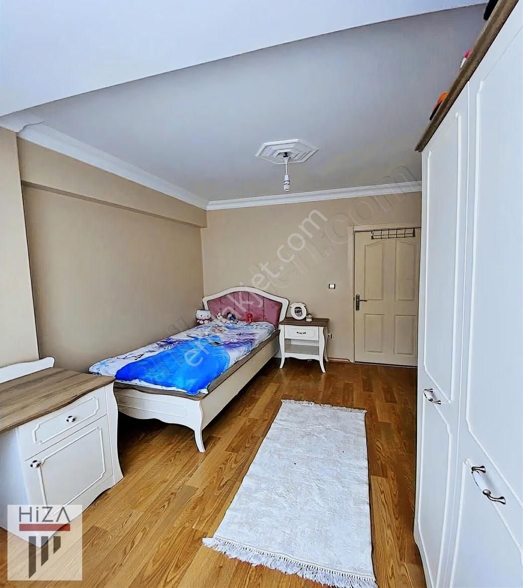 Metrobüse Yakın Caddeye 2 Bina Acil Satılık 2+1 Arakat Daire ! ! - Görsel 18