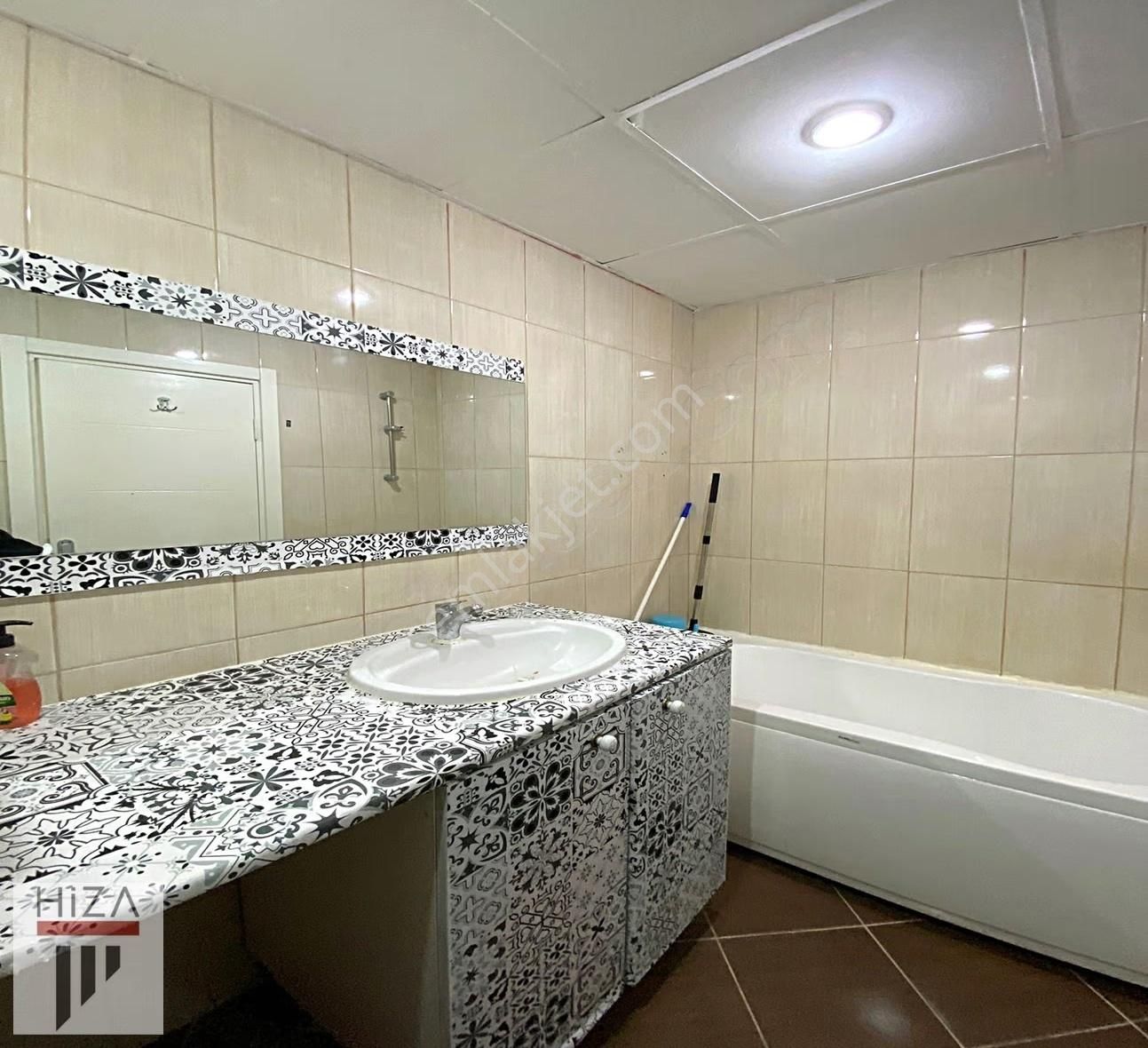 Beylikdüzü Metrobüse Yakın Site İçinde 2+1 Acil Satılık Daire!! - Görsel 11