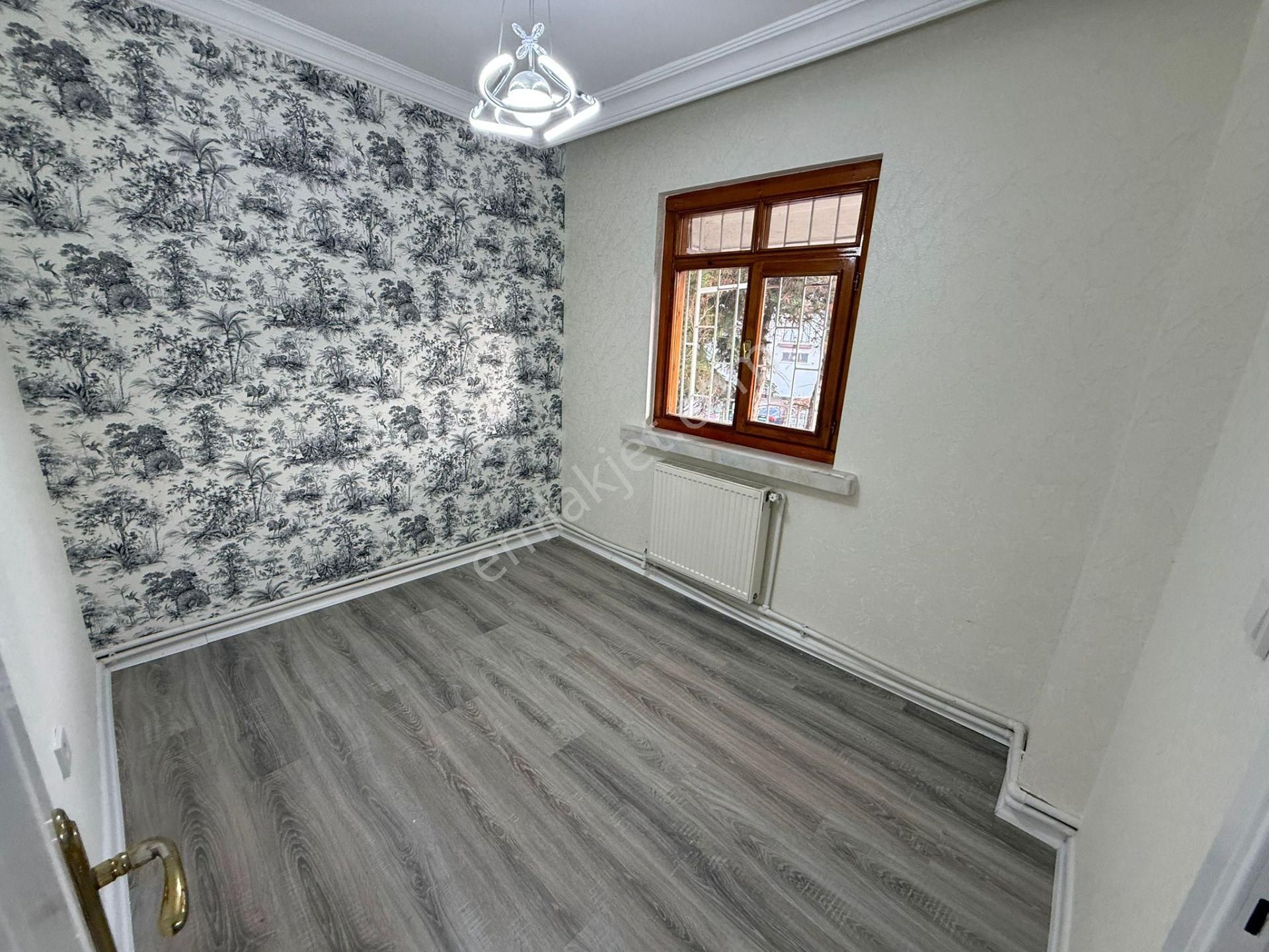 Vatan'dan Tepebaşı Cuma Sokak'ta Megalüks Yapılı Yüksek Giriş Balkonlu Satılık 3+1 Daire - Görsel 13