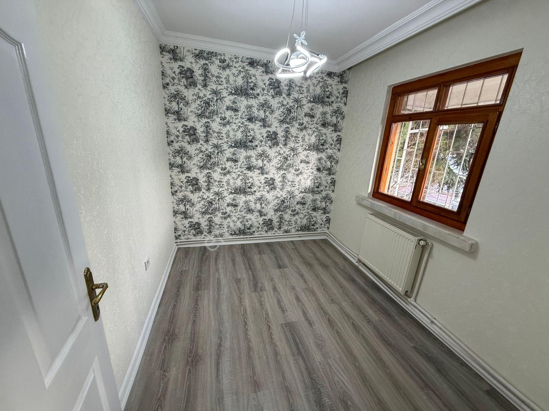 Vatan'dan Tepebaşı Cuma Sokak'ta Megalüks Yapılı Yüksek Giriş Balkonlu Satılık 3+1 Daire - Görsel 12