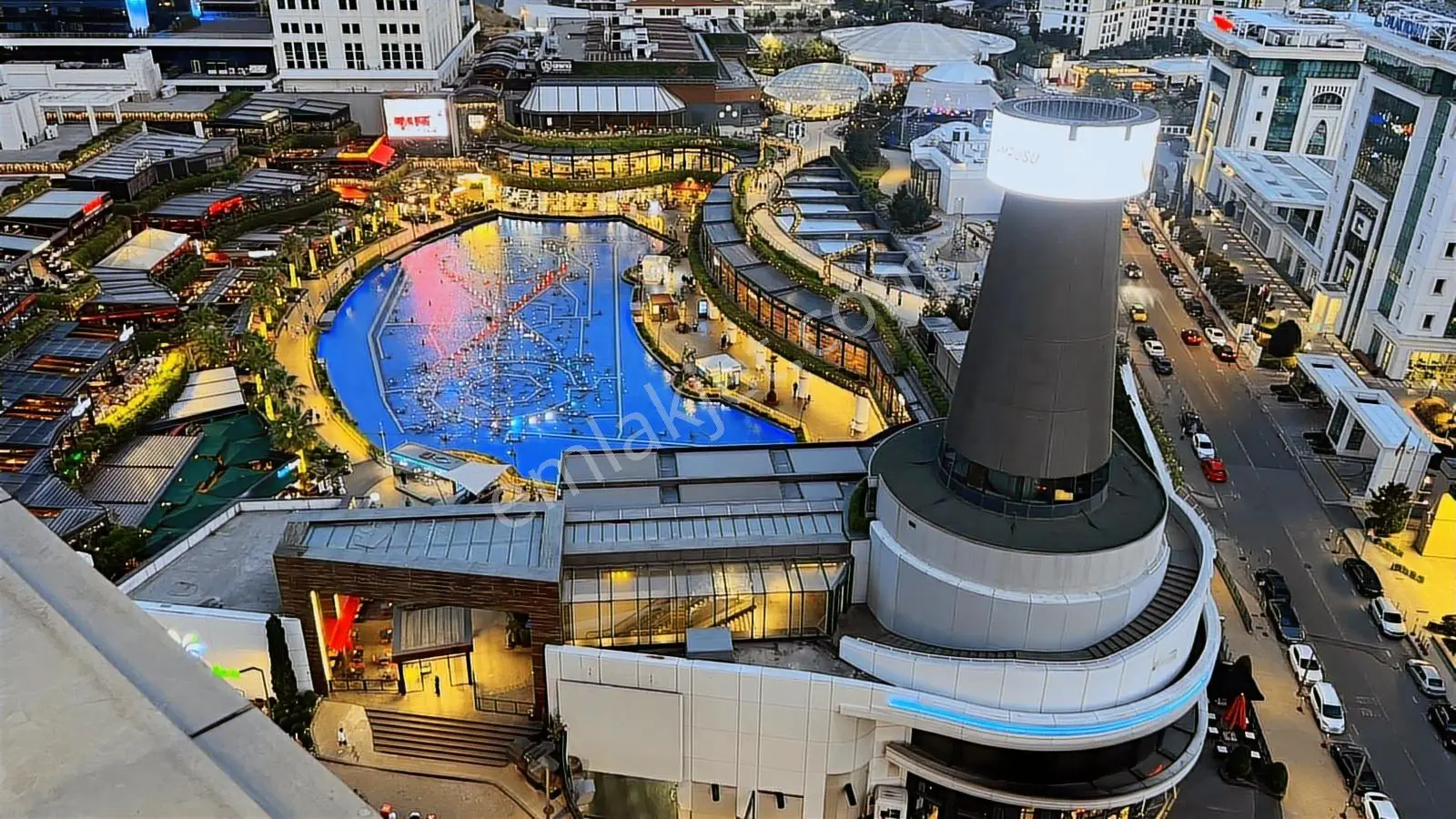 Varyap Meridian'de Watergarden Manzaralı Muhteşem 2+1 Satılık