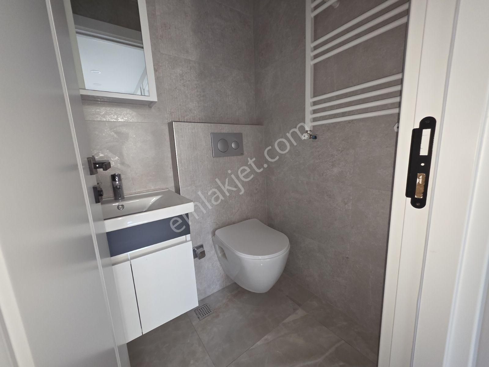 İnox'dan Bostancı Sınırında Deniz Manzaralı Geniş 3+1 Dubleks - Görsel 9