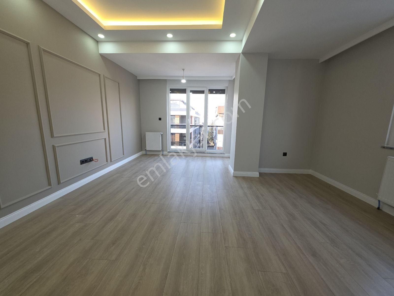 İnox'dan Bostancı Sınırında Deniz Manzaralı Geniş 3+1 Dubleks - Görsel 13