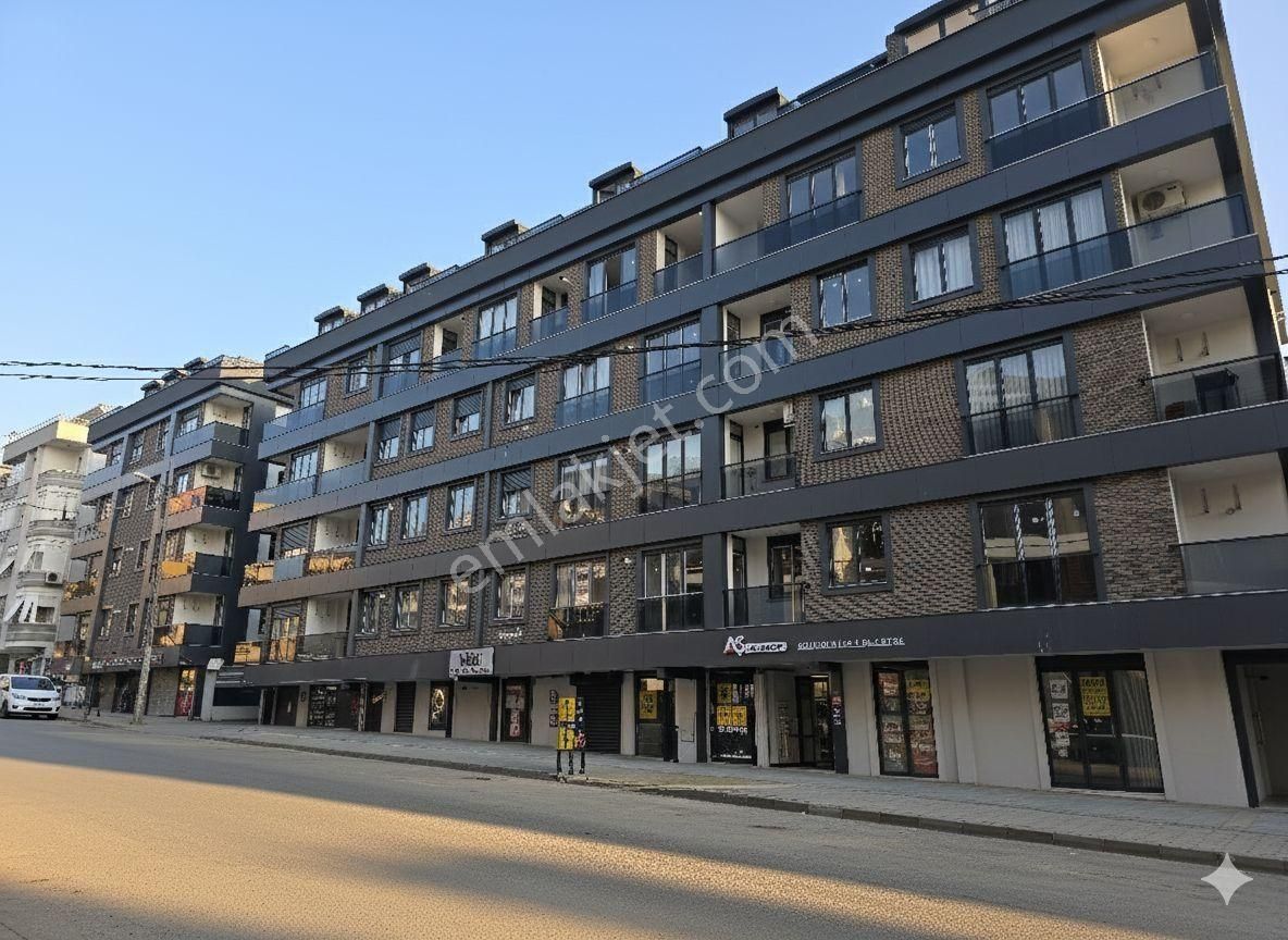 İnox'dan Bostancı Sınırında Deniz Manzaralı Geniş 3+1 Dubleks