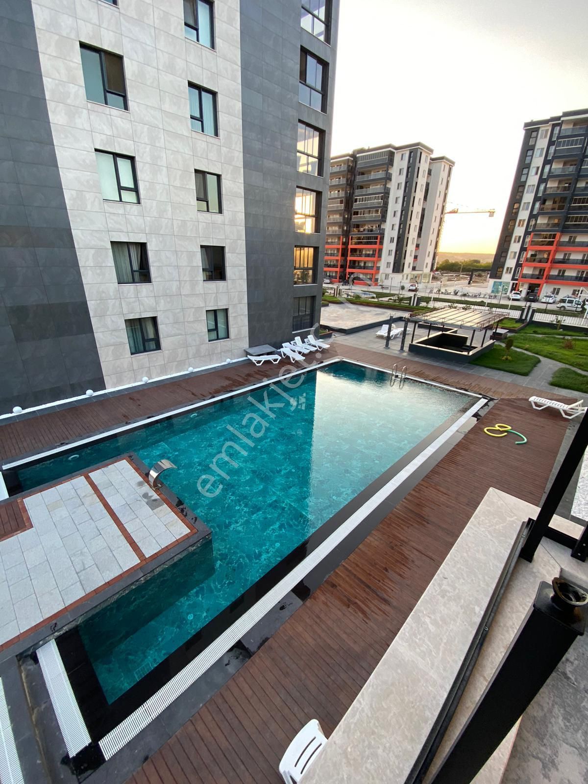 Çanakkale Merkez Lüks 4+1 Daire Green Life'ta Havuzlu Fırsat! - Görsel 2