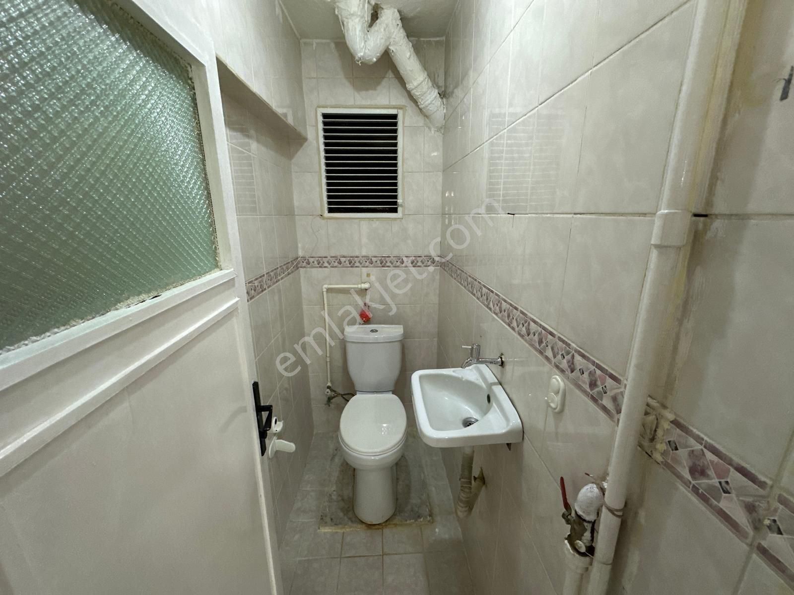 Keçiören Bağlarbaşında Metroya Yürme Mesafesi Katta 3+1 Daire - Görsel 25