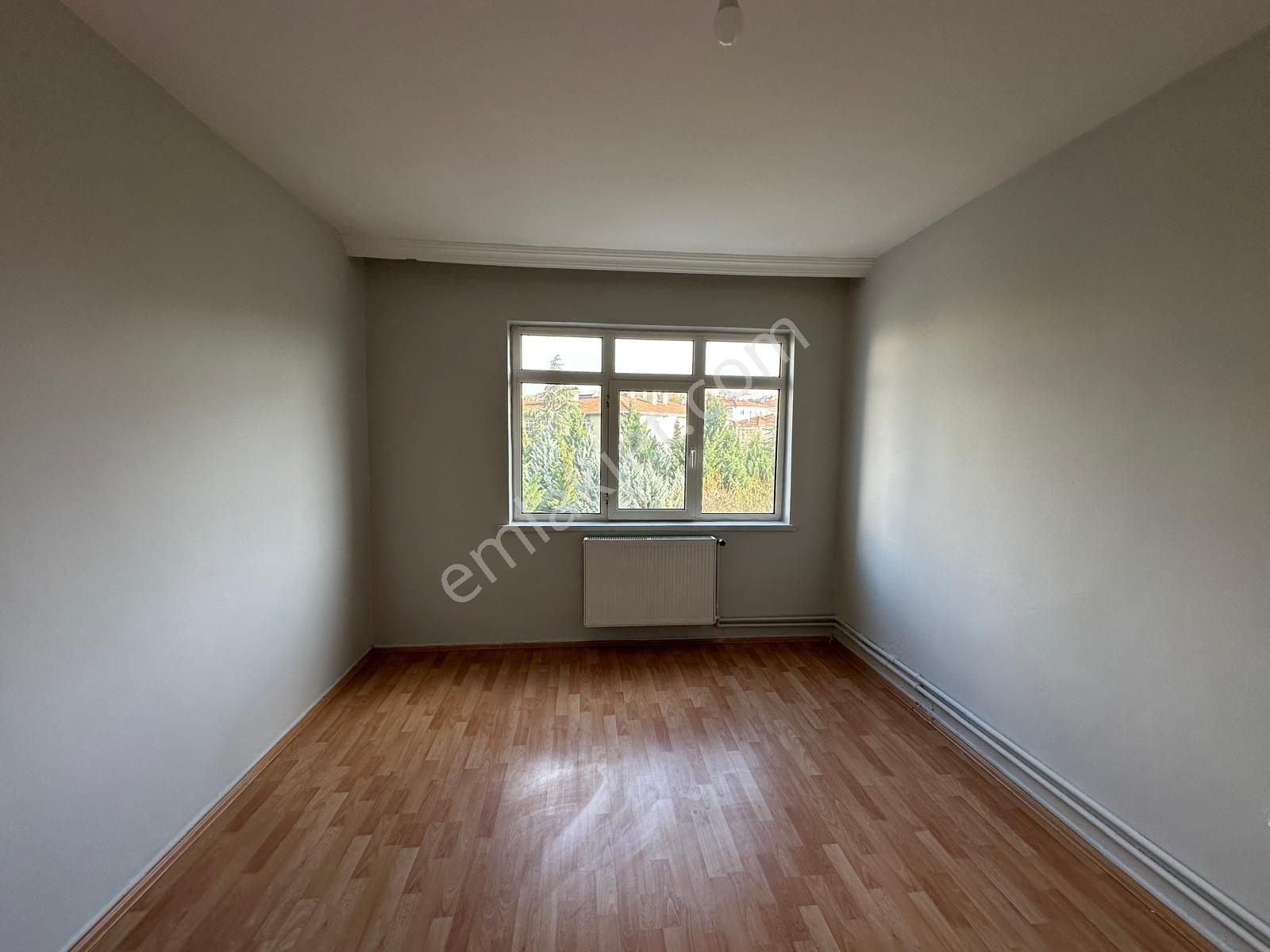 Keçiören Bağlarbaşında Metroya Yürme Mesafesi Katta 3+1 Daire - Görsel 21