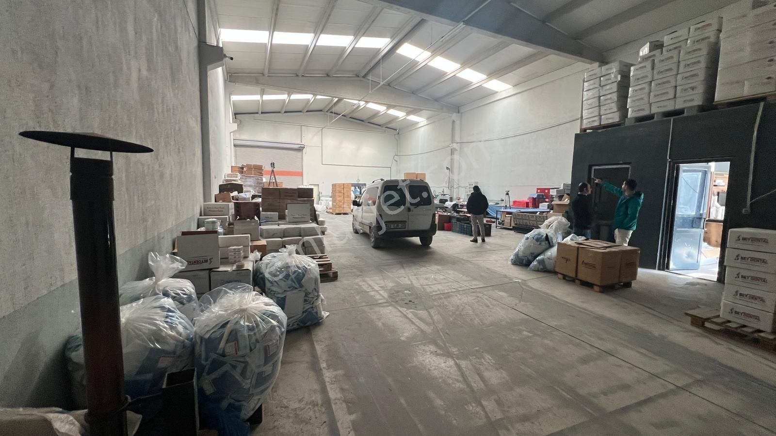 Akbay Sanayi Sitesinde Satılık 500 Metre Net İmalat 100 Metre İdari Binalı - Görsel 4