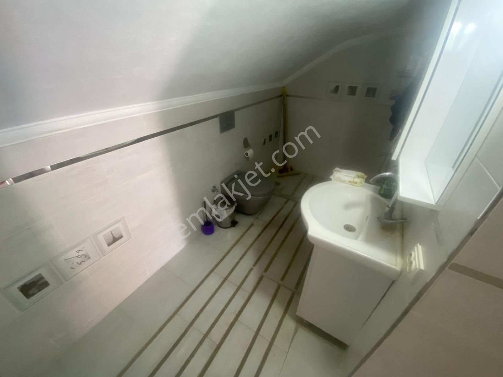 Altınkum'da Denize Yürüme Mesafesinde Geniş 3+1 Dublex - Görsel 5