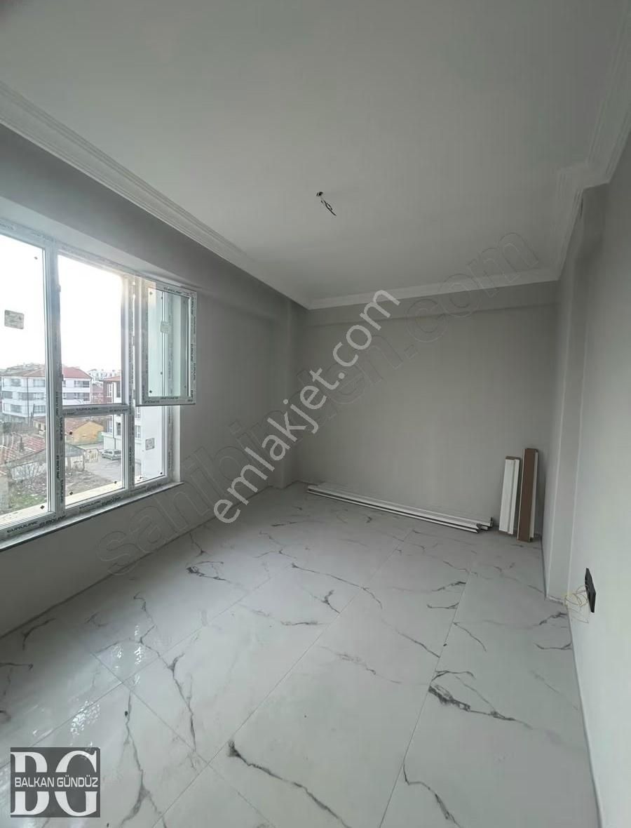 Balkan Gündüzden Esentepe Mahallesinde Satılık 1+1 Daire K-035 - Görsel 3